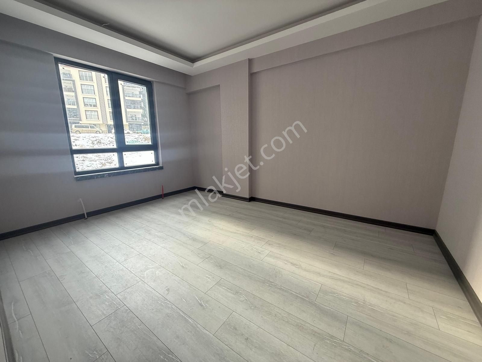 Keçiörende 2+1 Full Yapılı İskanlı Cadde Yanı Takasa Uygun - Görsel 33