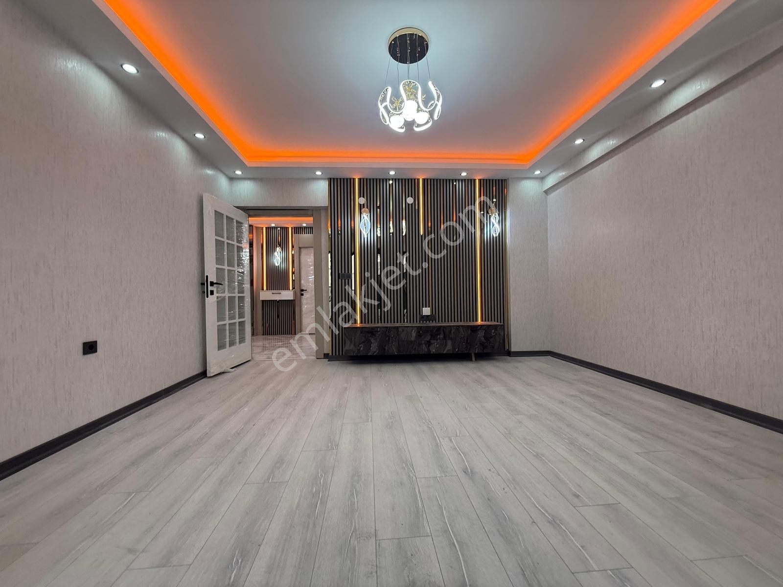 Keçiörende 2+1 Full Yapılı İskanlı Cadde Yanı Takasa Uygun - Görsel 7