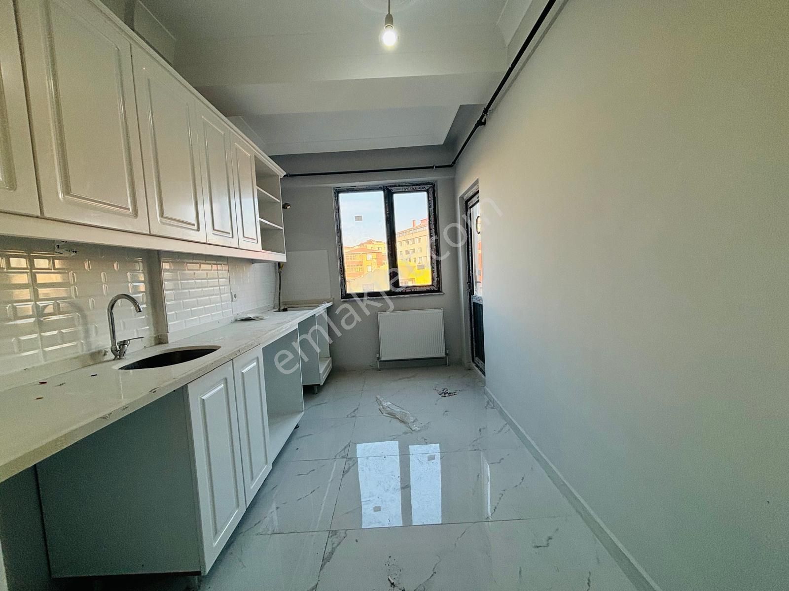 Güven'den Çerkezköy Merkezde Kapalı Otoparklı Sıfır 3+1 Daire - Görsel 6