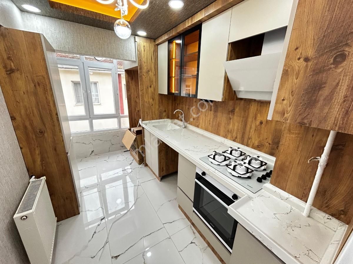 Sincan İstasyon Mh 3+1 Lüks Yapılı Bağımsız Katta Ön Cephe Daire - Görsel 23