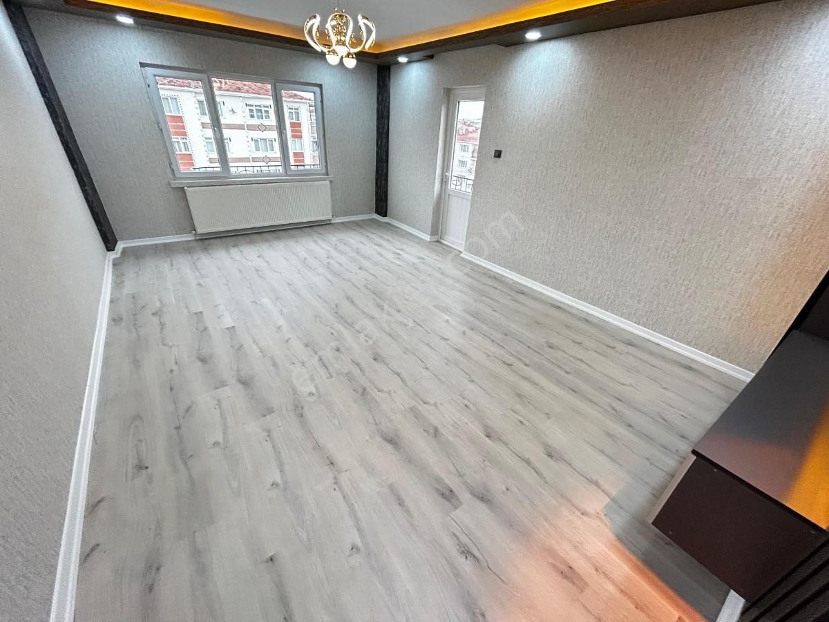 Sincan İstasyon Mh 3+1 Lüks Yapılı Bağımsız Katta Ön Cephe Daire - Görsel 27