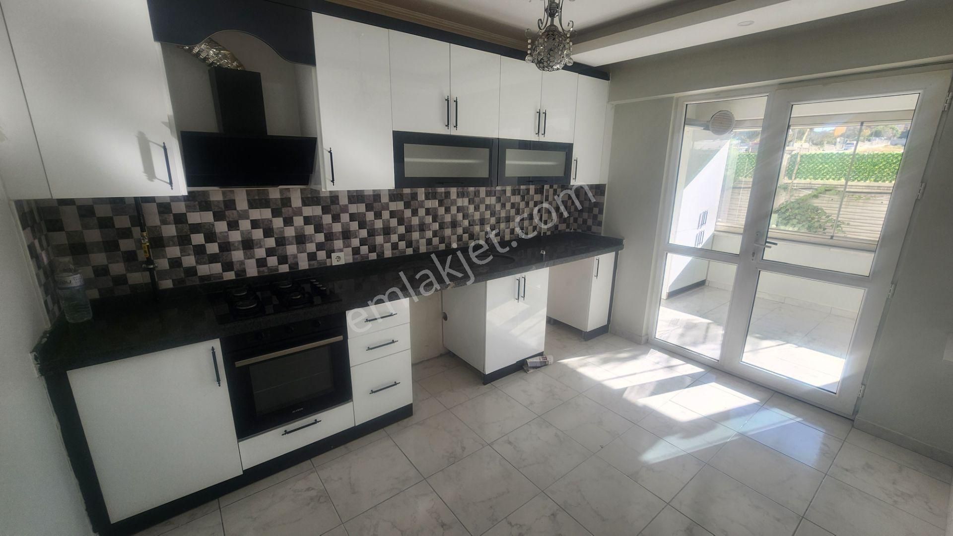 Karaca'dan Selahaddin Eyyubide 3+1 Kiralık Daire - Görsel 9