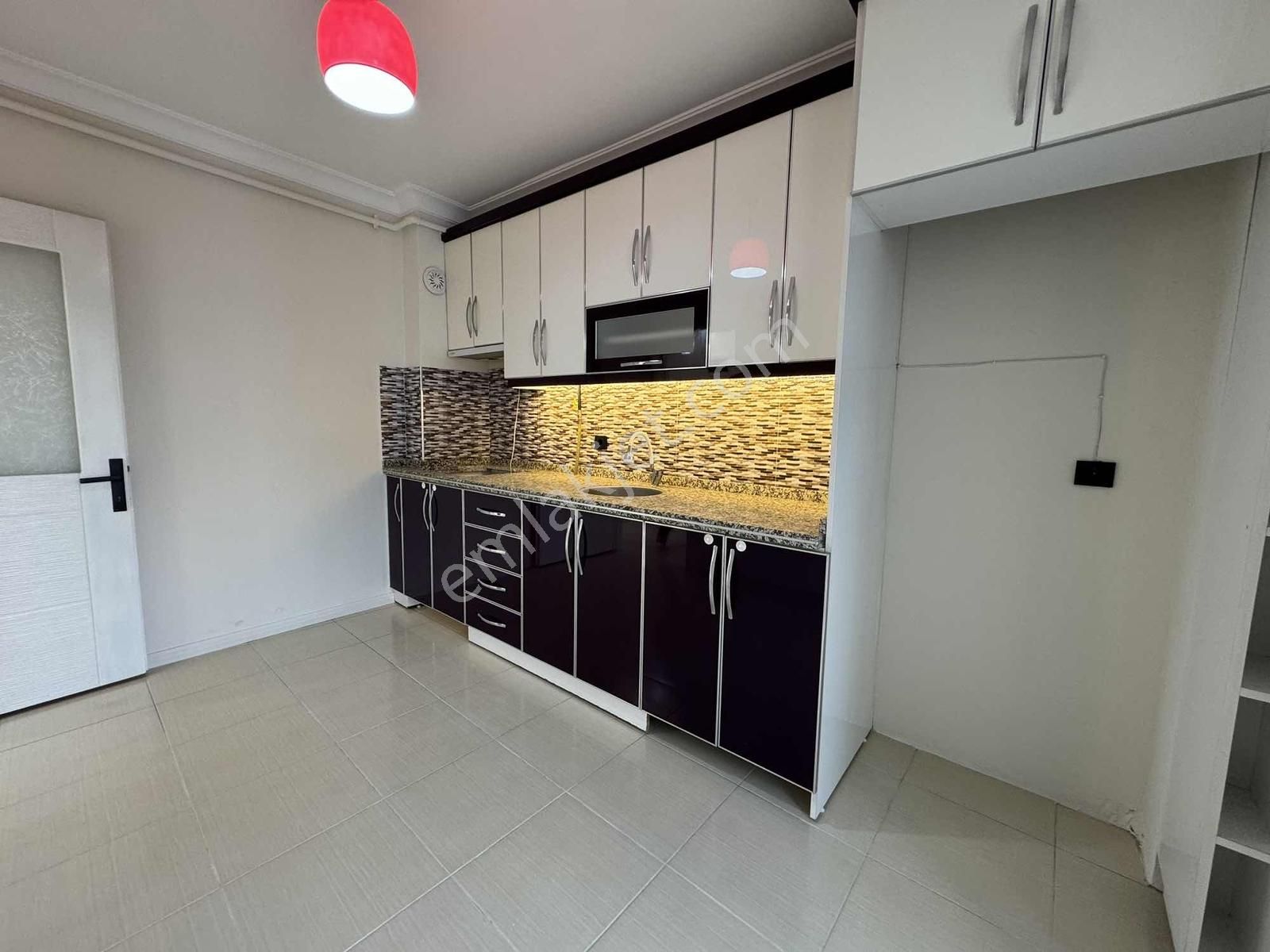 Akın Emlaktan Buca Yeşilbağlar Mah 2+1 D.gazlı Cam Balkonlu - Görsel 19