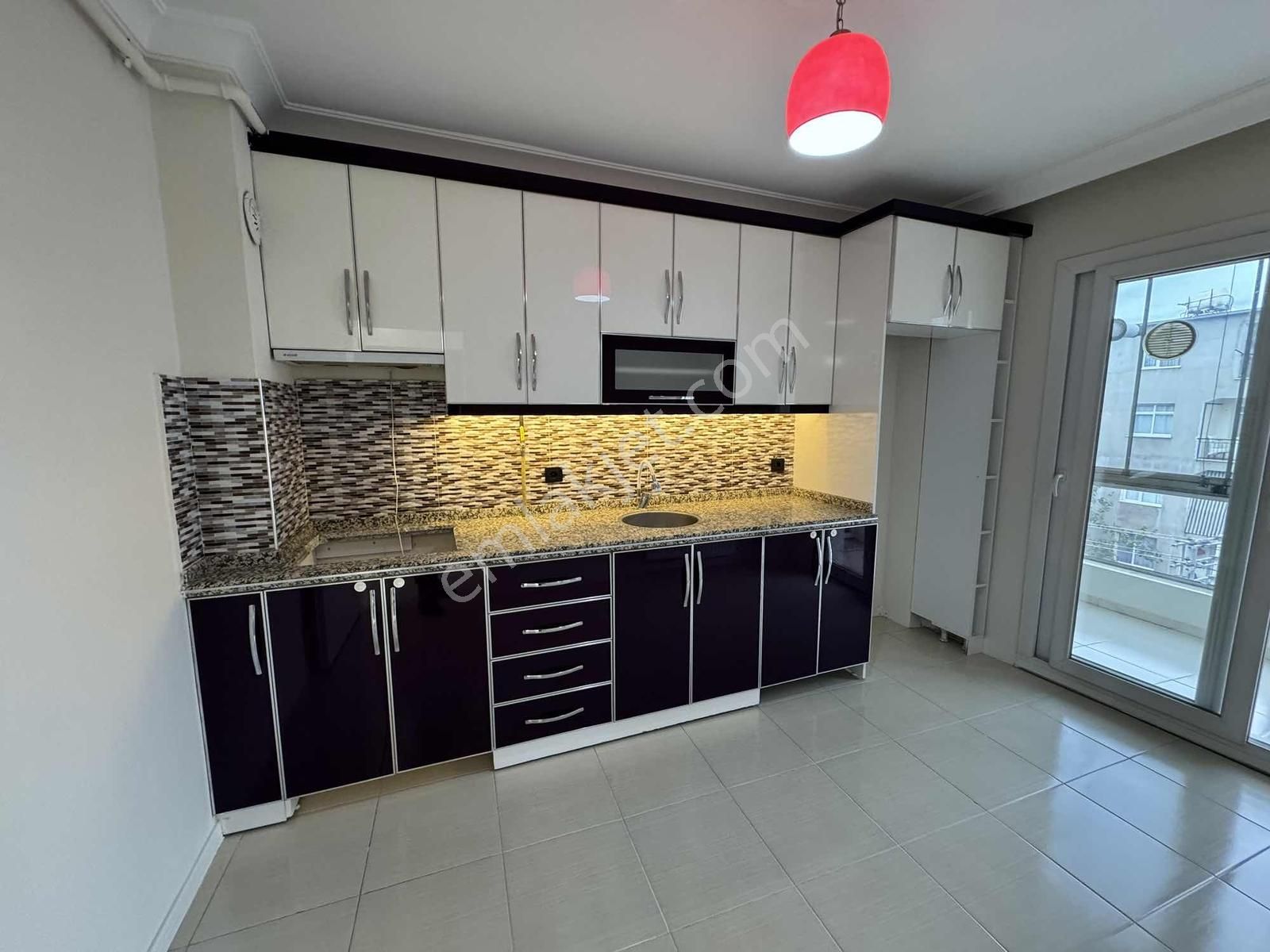 Akın Emlaktan Buca Yeşilbağlar Mah 2+1 D.gazlı Cam Balkonlu - Görsel 2