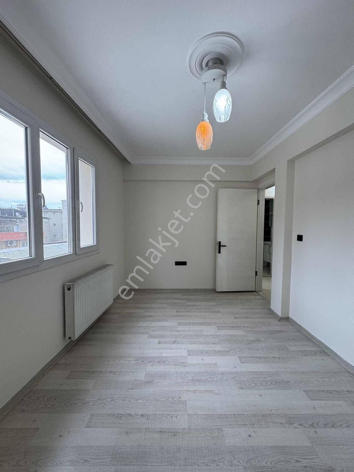 Akın Emlaktan Buca Yeşilbağlar Mah 2+1 D.gazlı Cam Balkonlu - Görsel 11