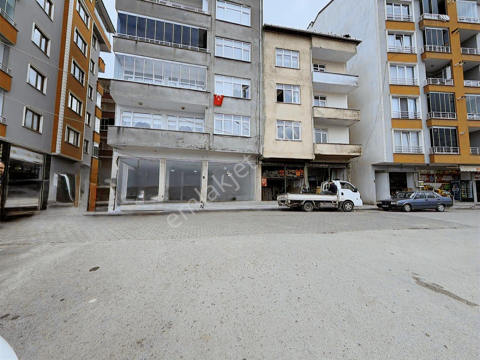 Trabzon Arsinde Cadde Üstü Cepheli Dükkan - Görsel 14