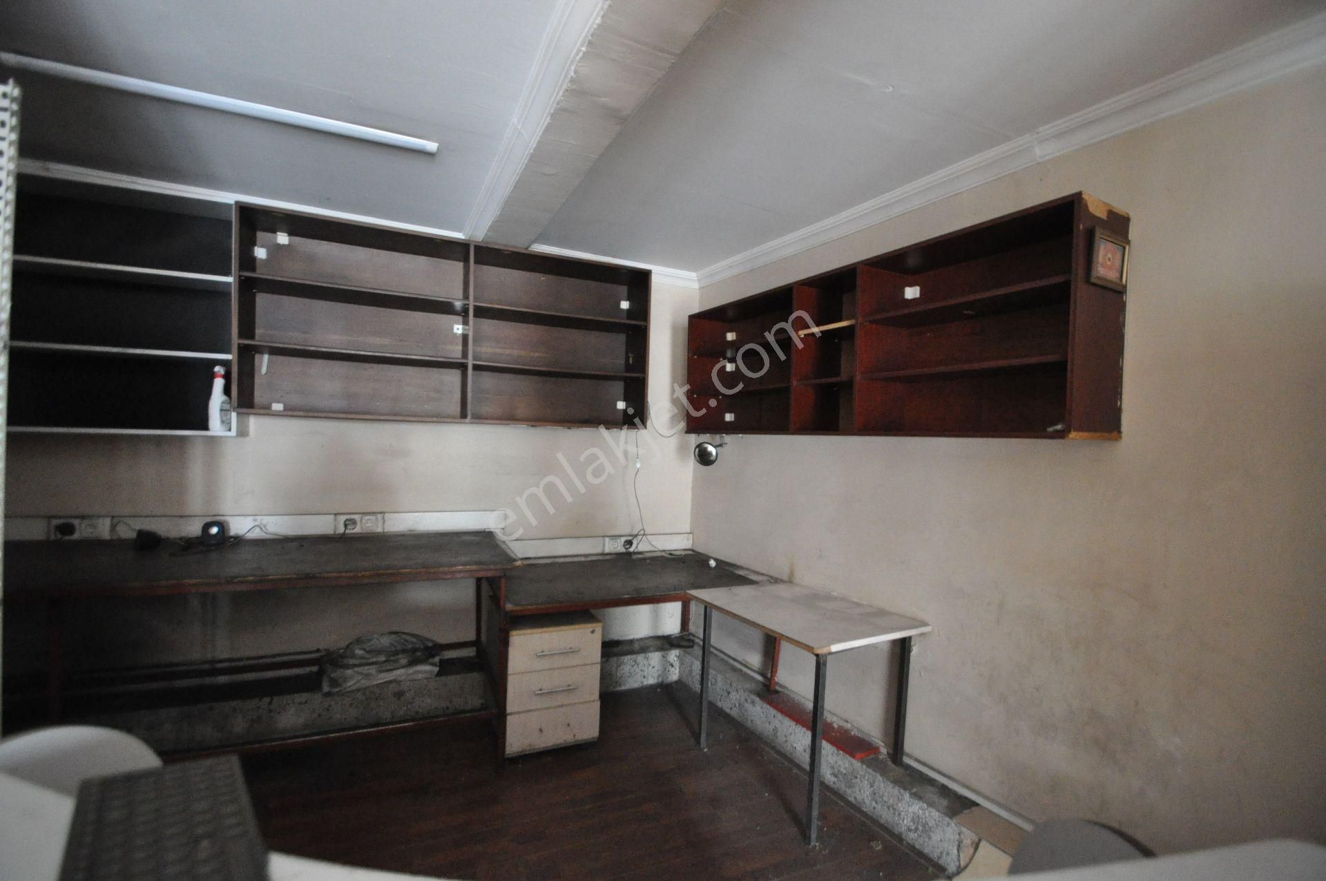 Bayrampaşa Kartaltepe Kaçmazdan Kiralık 55m2 Dörtyol Ağzı Düz Giriş Mağaza & Dükkan - Görsel 11