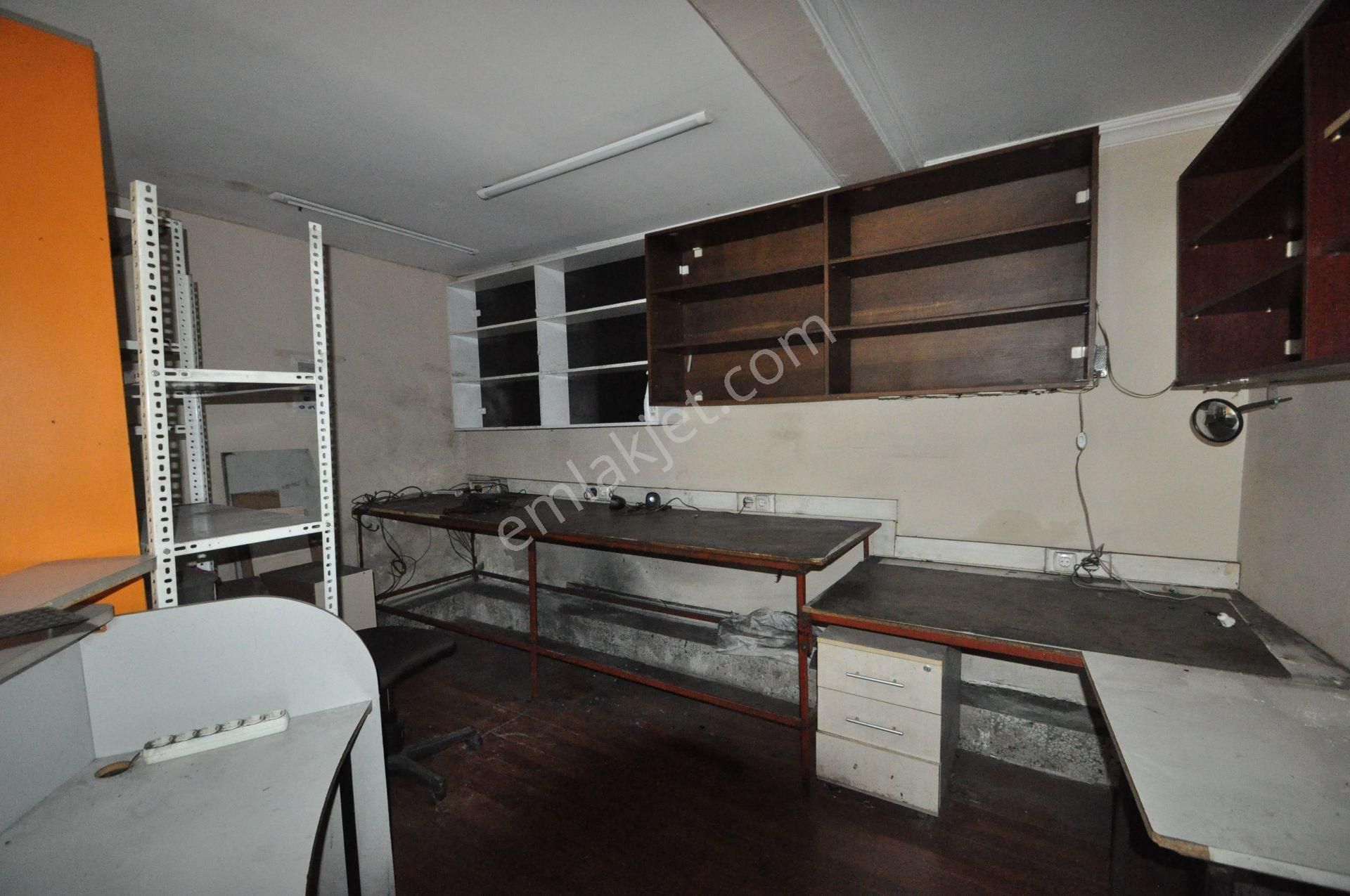 Bayrampaşa Kartaltepe Kaçmazdan Kiralık 55m2 Dörtyol Ağzı Düz Giriş Mağaza & Dükkan - Görsel 6
