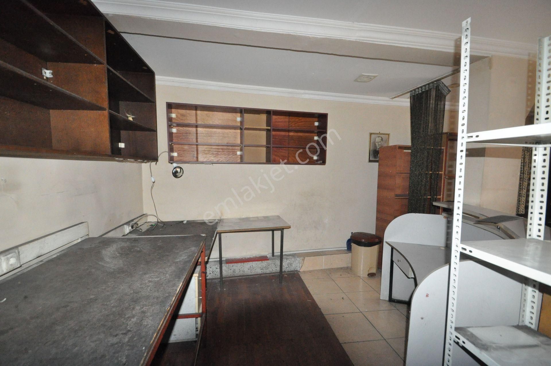 Bayrampaşa Kartaltepe Kaçmazdan Kiralık 55m2 Dörtyol Ağzı Düz Giriş Mağaza & Dükkan - Görsel 7