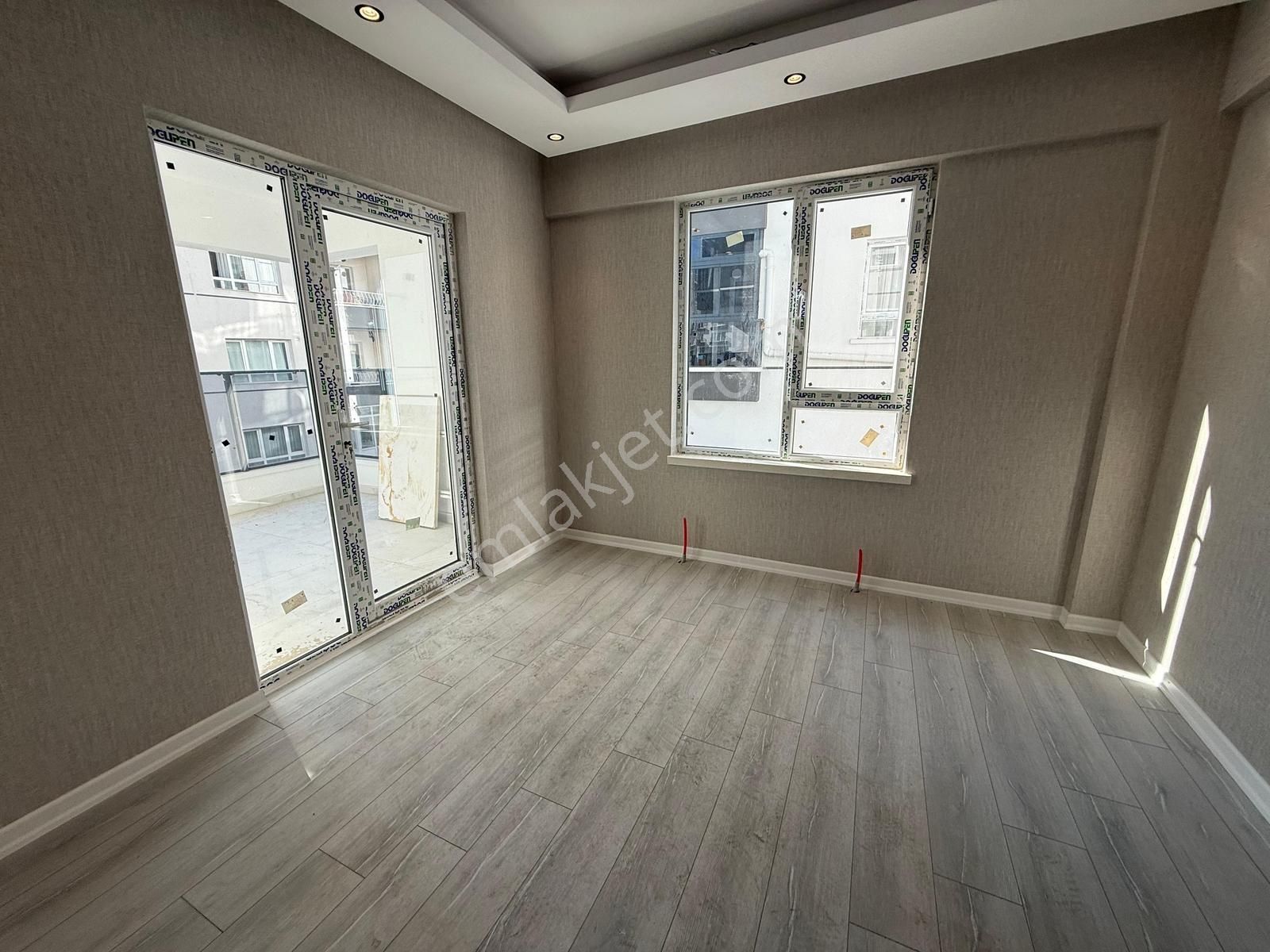 Keçiörende 3+1 Teras Balkonlu İskanlı Cadde Yakını 1.500. Kredi - Görsel 23