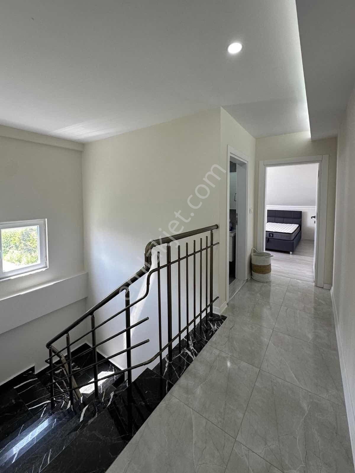 Manavgat Ilıcada 4+1 Teraslı Asansörlü Bahçeli Geniş Dubleks - Görsel 4