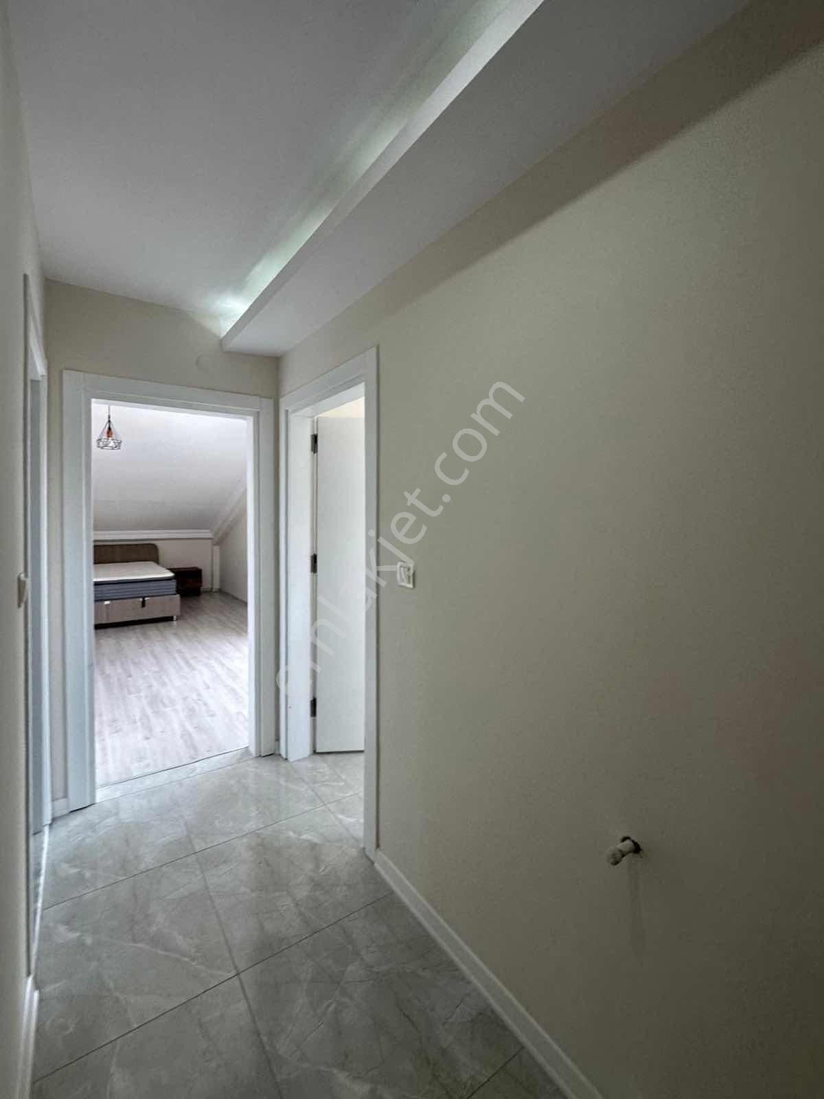 Manavgat Ilıcada 4+1 Teraslı Asansörlü Bahçeli Geniş Dubleks - Görsel 2