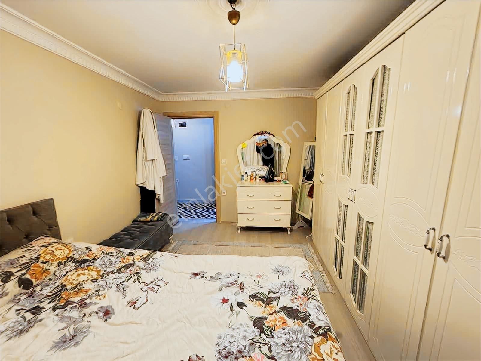 Kanarya Üst Bölgede Temiz Bakımlı 2+1 Düz Giriş Satılık Daıre - Görsel 8