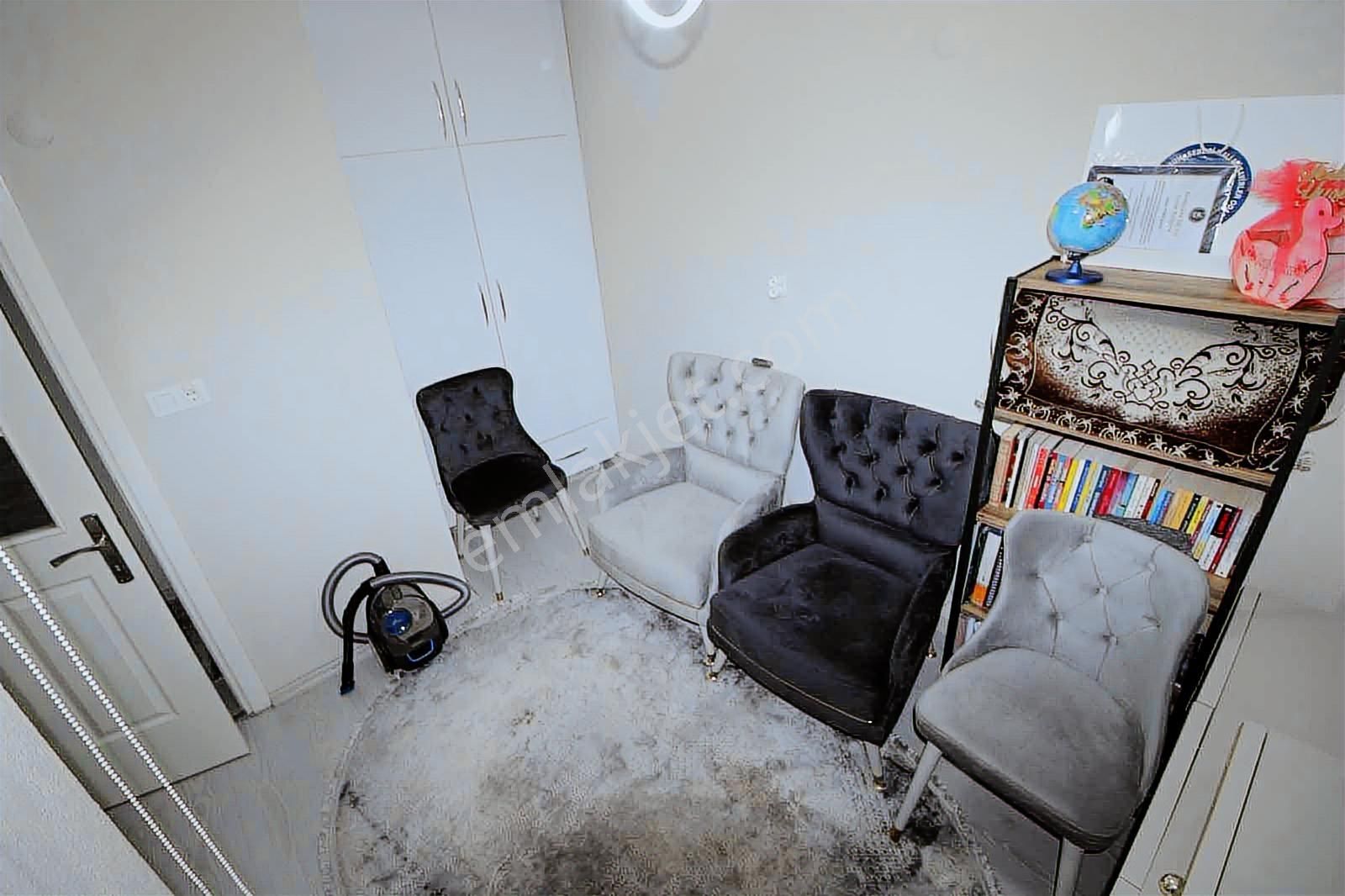 Buca Göksu Mah. Cadde Üzeri Satılık 2+1 85 M2. Arakat Daire - Görsel 12