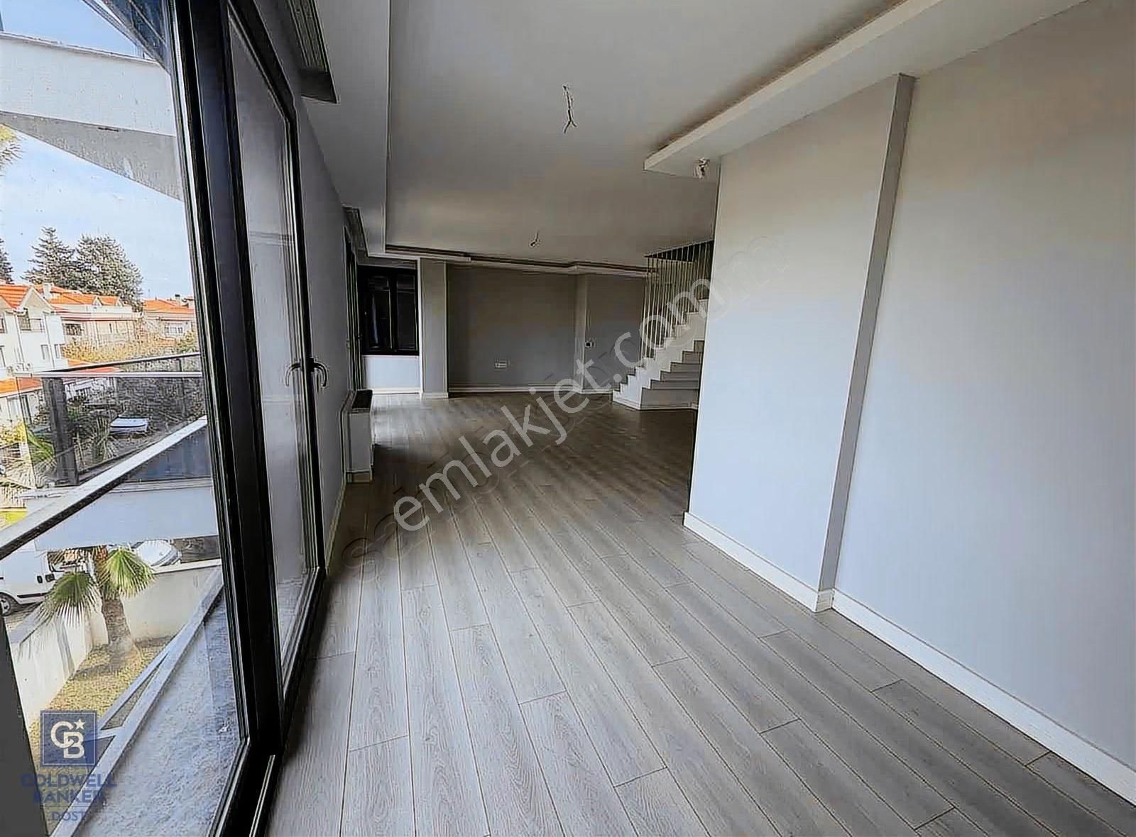 Narlıdere Limanreis'te Deniz Manzaralı 3+1 Dubleks Daire - Görsel 4