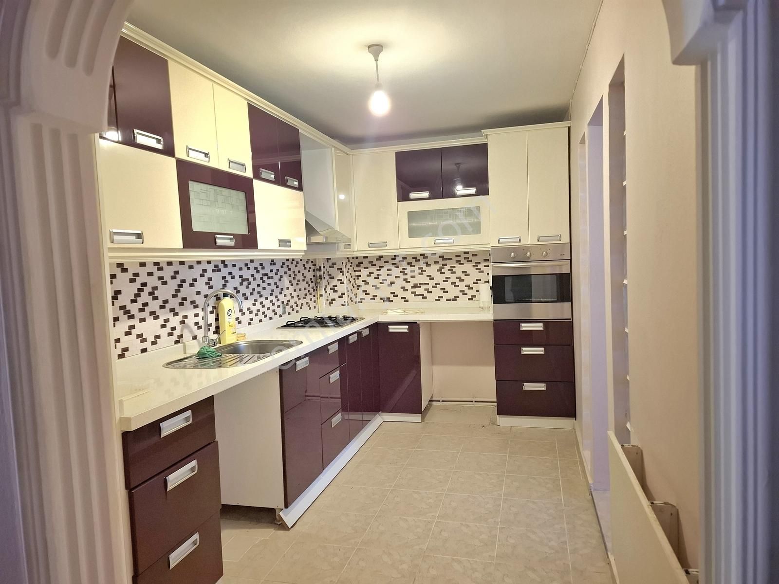 Remax Leon'da Yıldırımda 2+1 Satılık Daire - Görsel 16