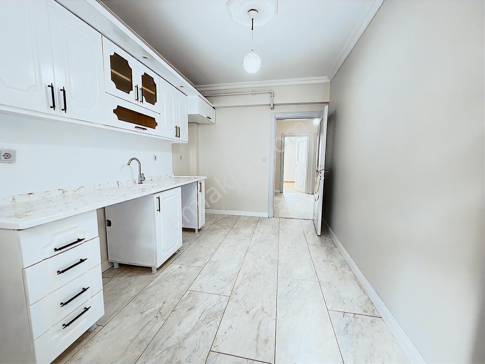 Bezirganbahçe 2+1 Satılık 120 M2 1.kat Hastane Dibinde Daire - Görsel 12