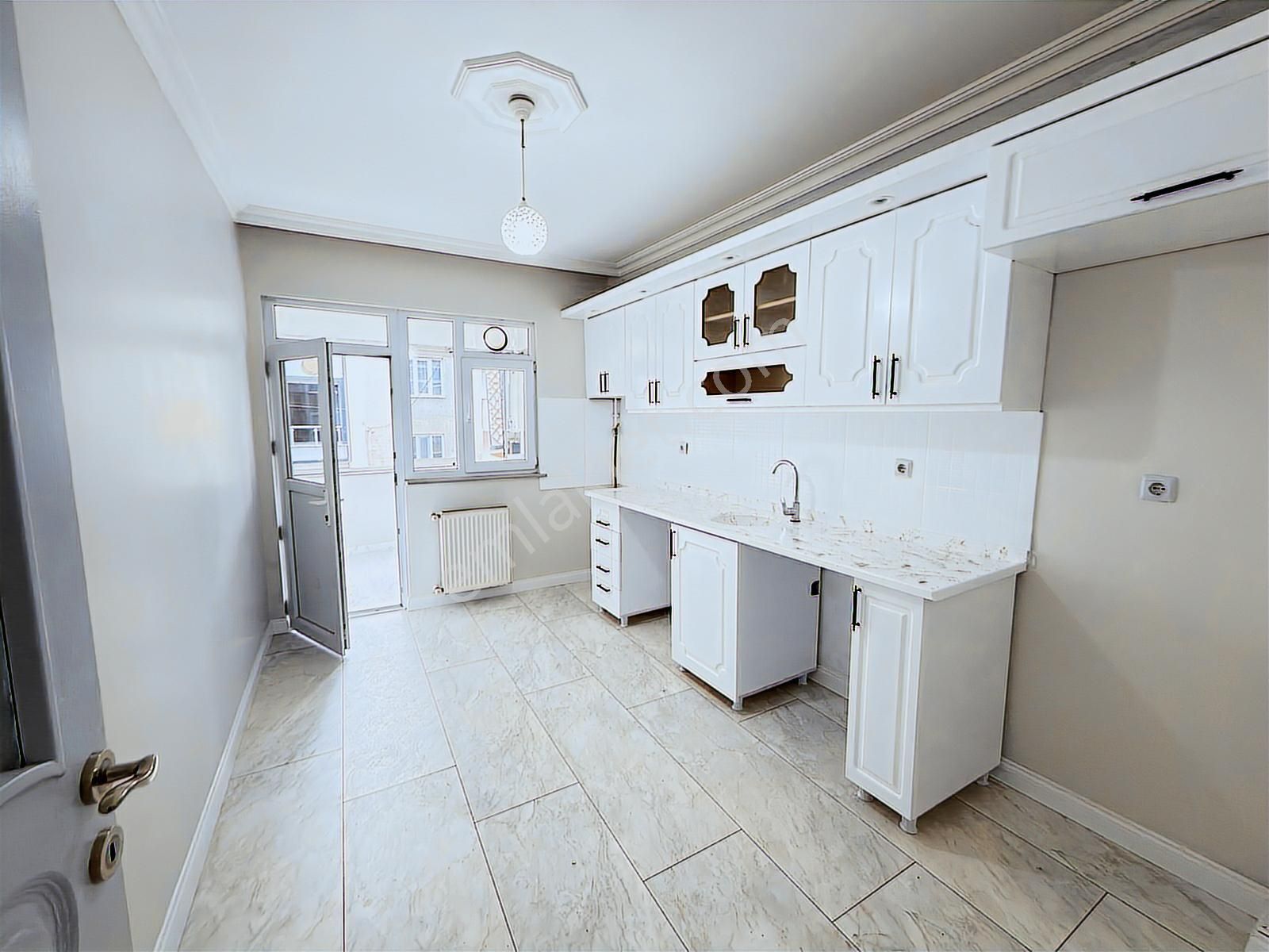 Bezirganbahçe 2+1 Satılık 120 M2 1.kat Hastane Dibinde Daire - Görsel 10