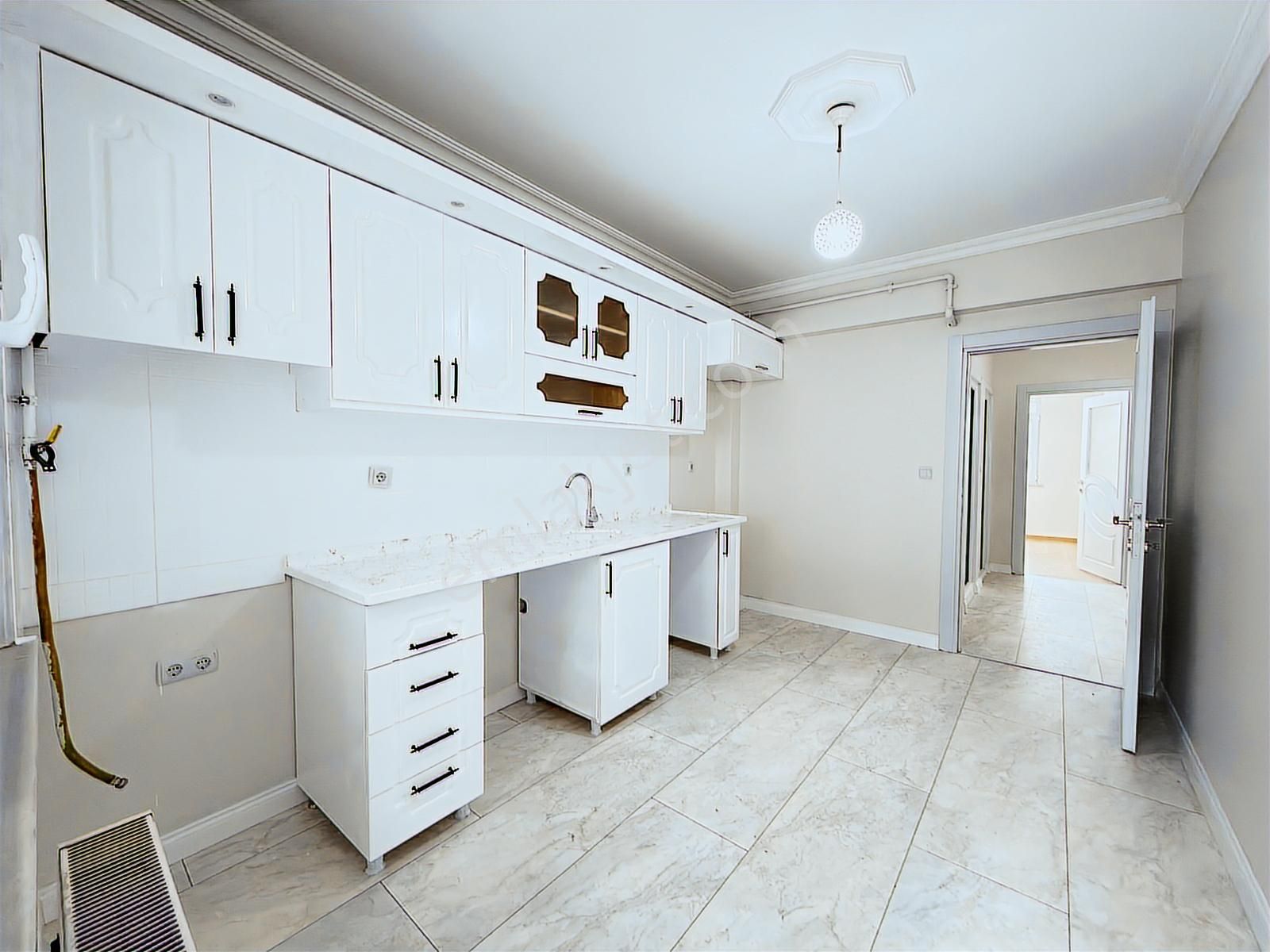 Bezirganbahçe 2+1 Satılık 120 M2 1.kat Hastane Dibinde Daire - Görsel 6