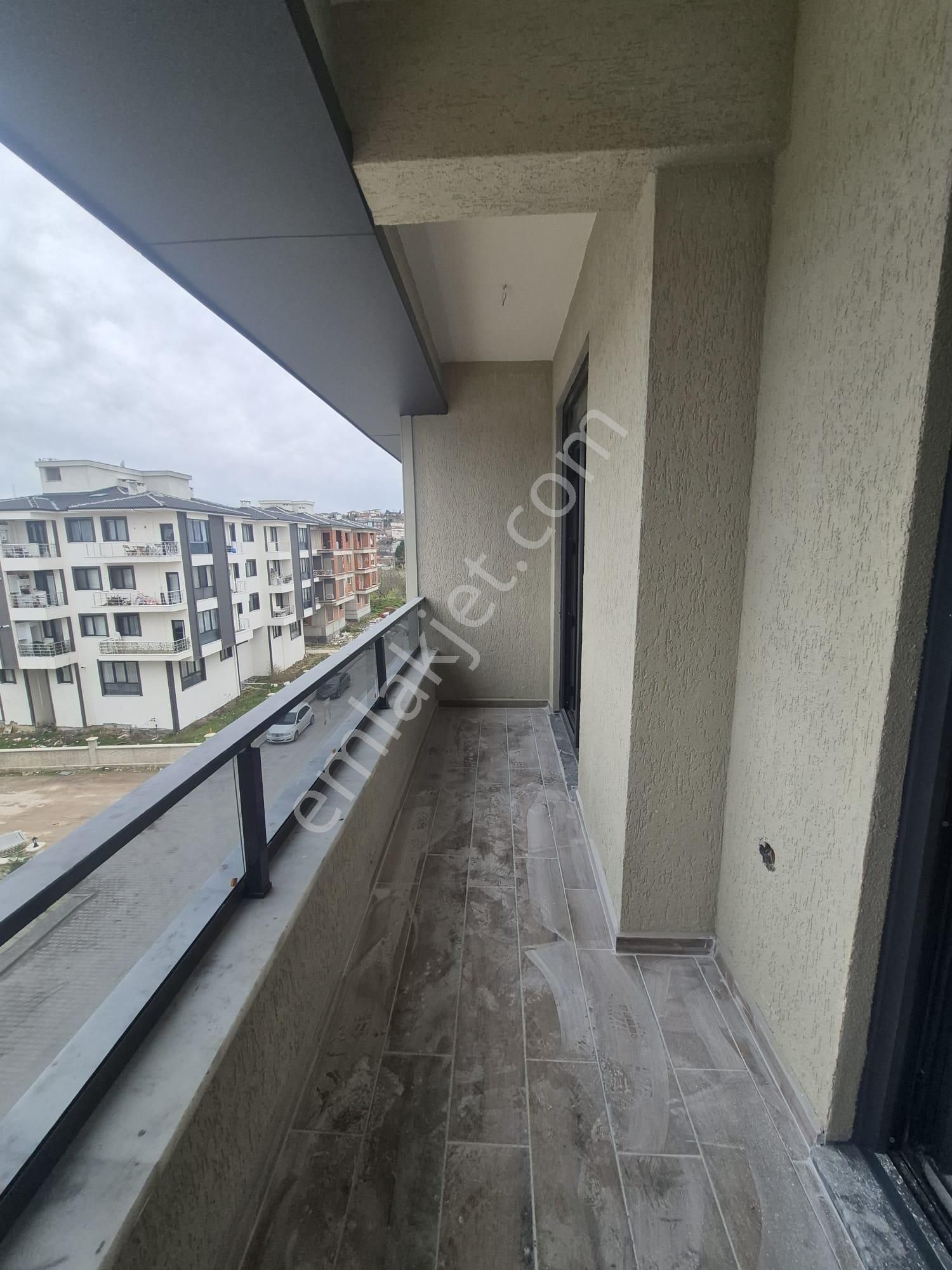 Kelebek Çayırında Sıfır En Üst Kat 2+1 Köşe Daire - Görsel 10