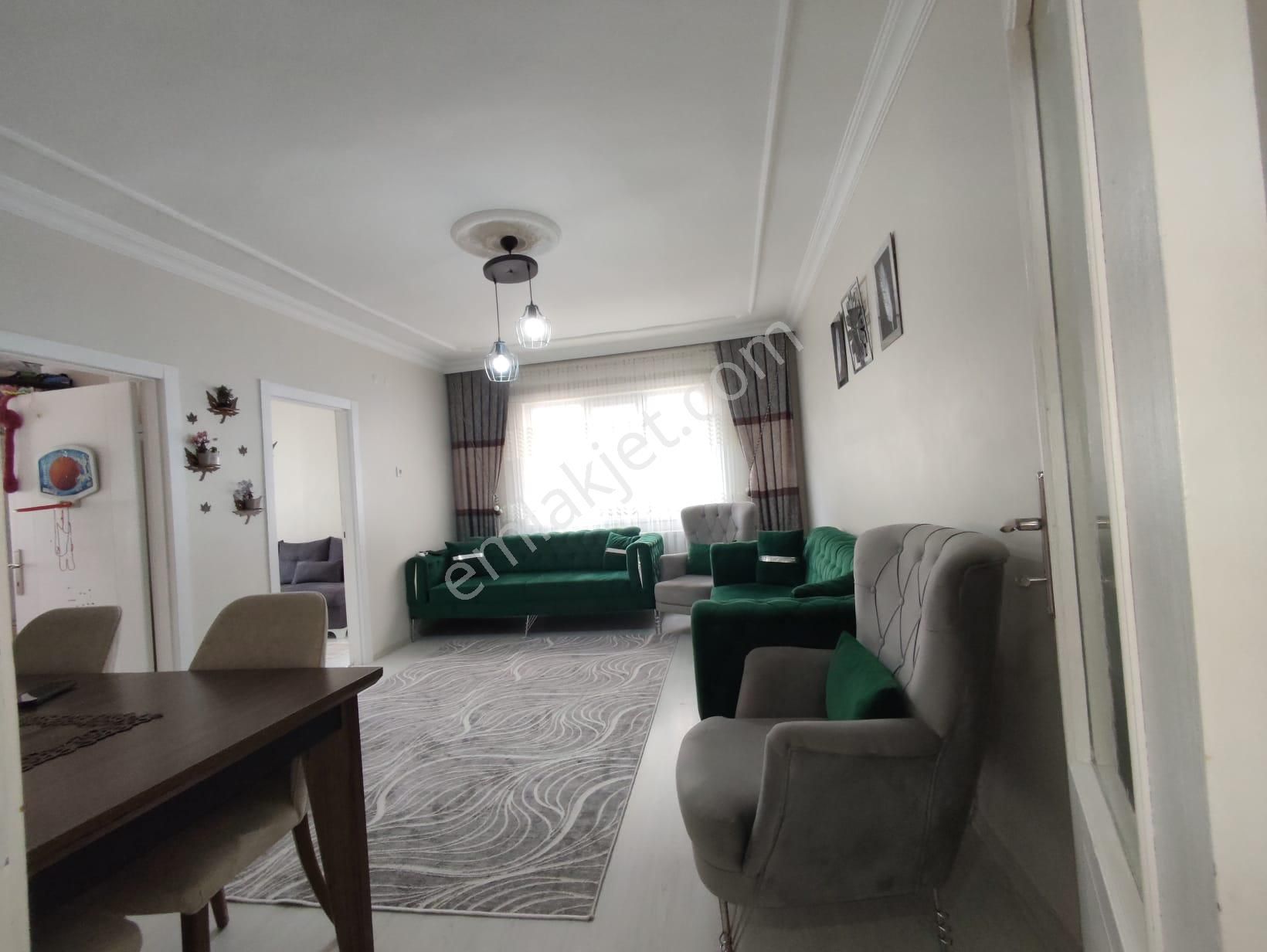 Yılmaz Gayrimenkulden Cadde Üzeri Sıncan Beledıyesı Yanı Kacırılmayacak 3+1 Fırsat Dairesi