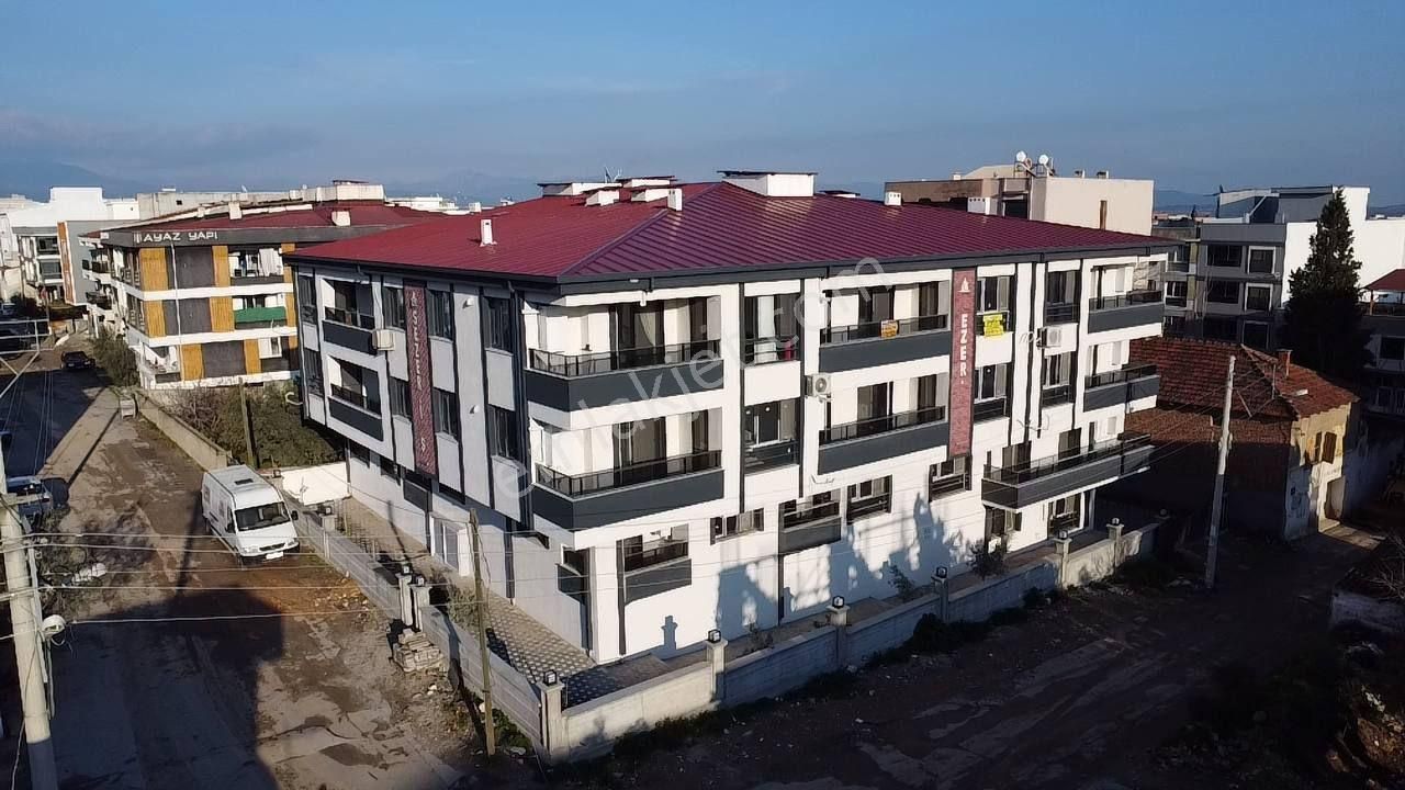 Ara Kat! Meydana,izban'a Çok Yakın Geniş 2+1 Ayrı Mutfaklı Daire