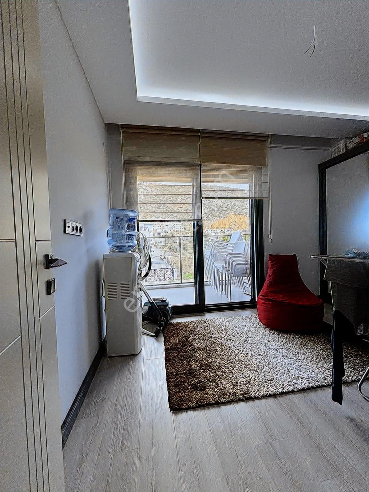 Kuşadasın'da Satılık Müstakil 4+1 Doğalgazlı Villa - Görsel 30