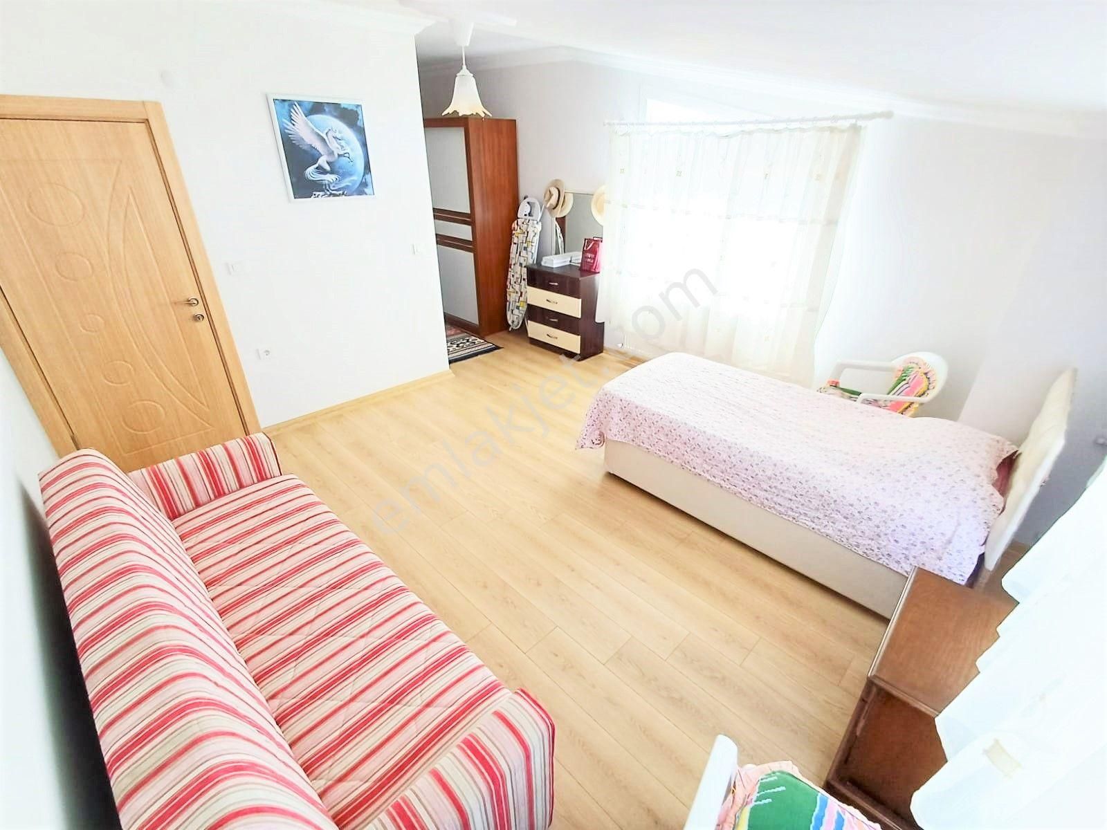 Aygül'den Burhaniye'de Açık Mutfak Geniş Balkon Ve Teraslı Doğalgazlı Asansörlü 4+1 Satılık Dubleks - Görsel 21