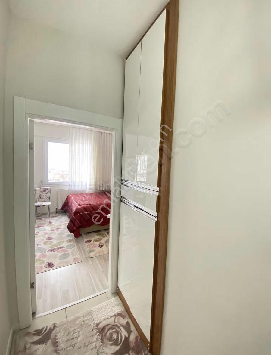 Alsancakta Satılık İçi Full Yapılı 3+1 Daire Masrafsız - Görsel 2