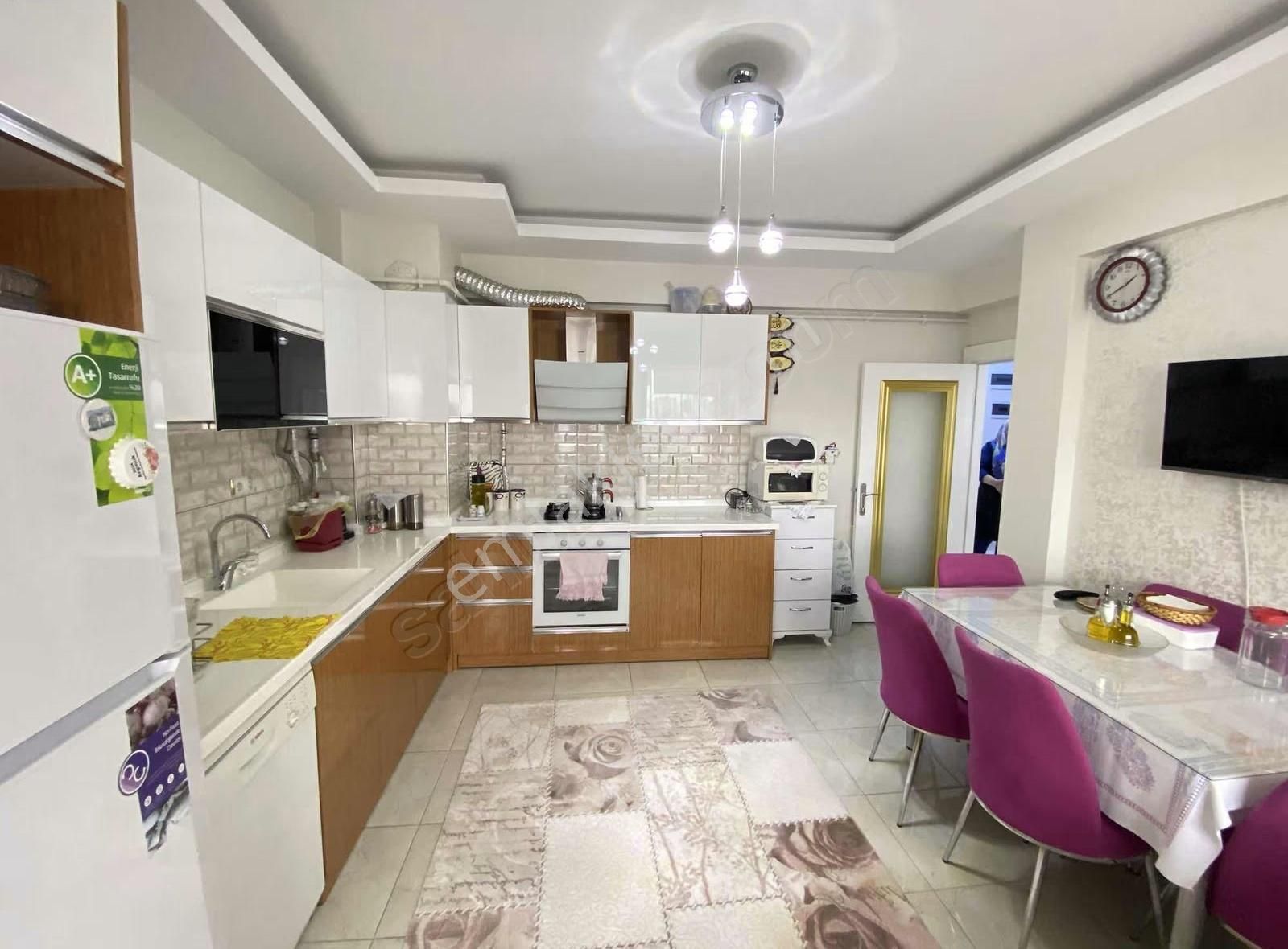 Alsancakta Satılık İçi Full Yapılı 3+1 Daire Masrafsız - Görsel 8