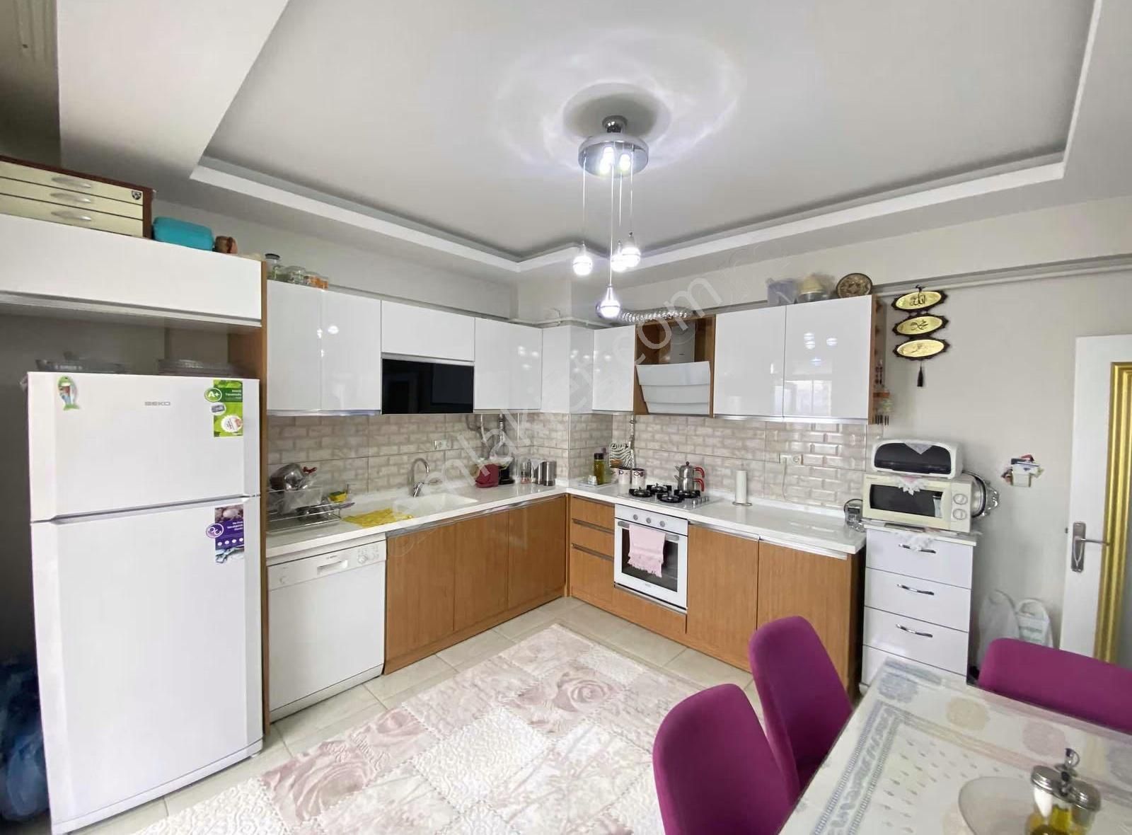 Alsancakta Satılık İçi Full Yapılı 3+1 Daire Masrafsız