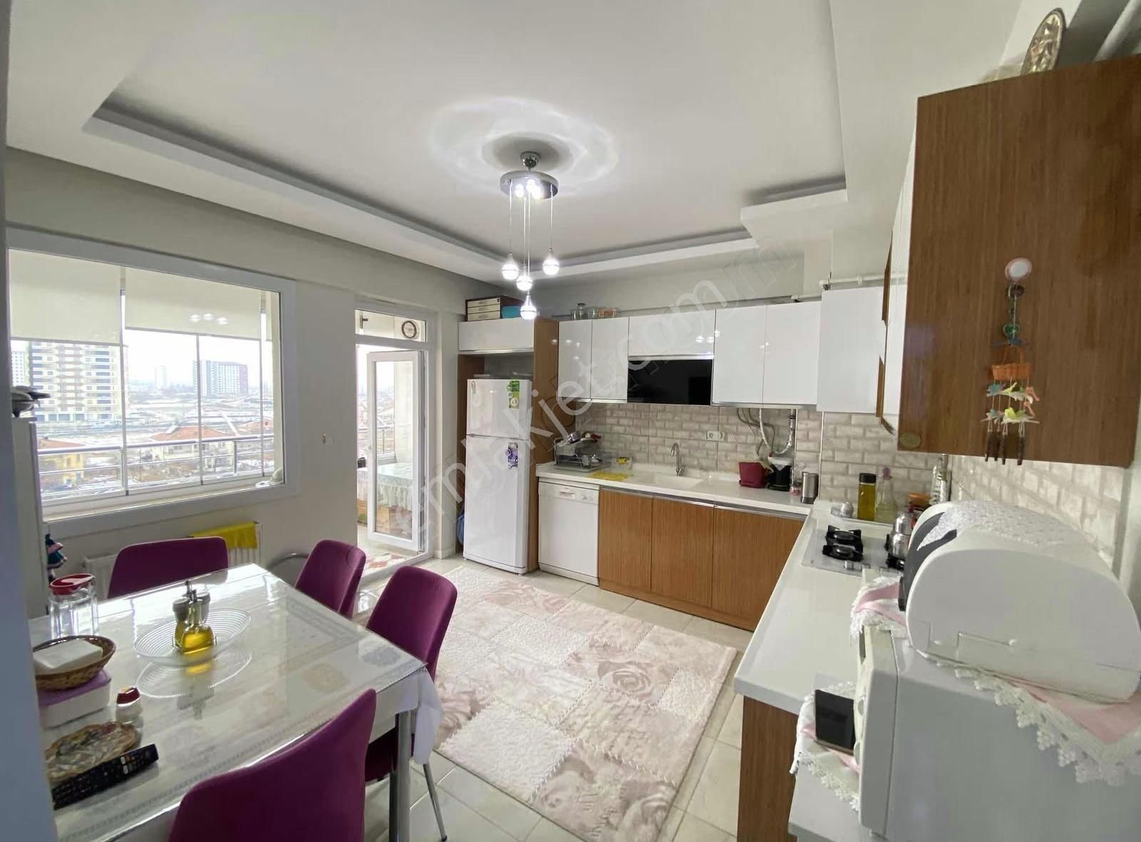 Alsancakta Satılık İçi Full Yapılı 3+1 Daire Masrafsız - Görsel 5