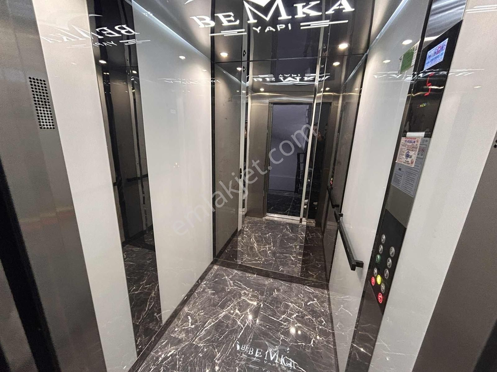 Kuşadası'nda Satılık Sıfır Denize Yakın 1+1 Daire - Görsel 19