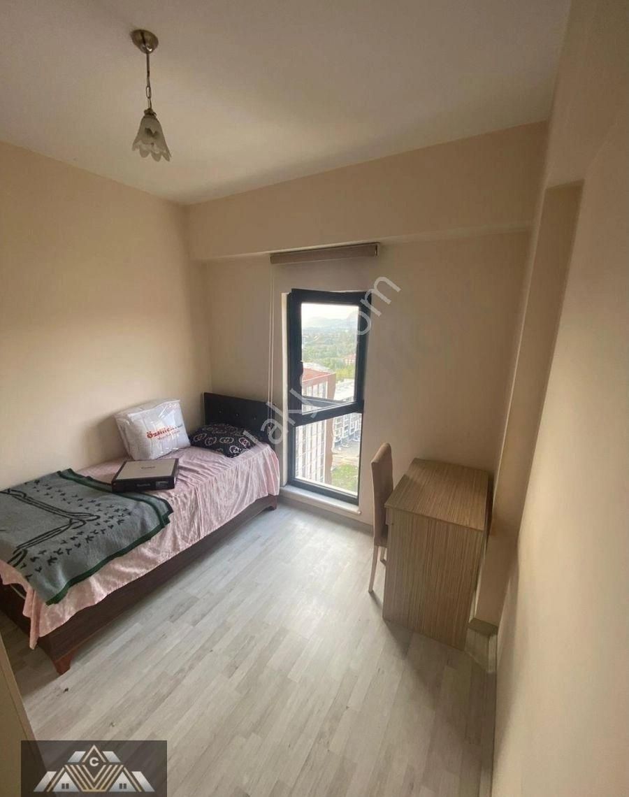 Canbulattan Academia Tower'da Eşyalı Satılık 2+1 Daire - Görsel 12