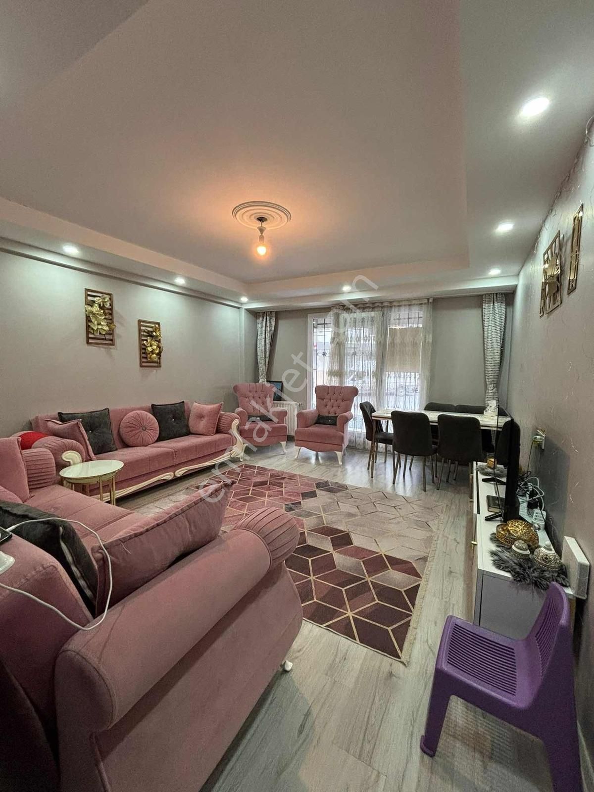 Altınşehirde Merkezi Konumda Lüks. 110 Metrekare Süper Dairemiz