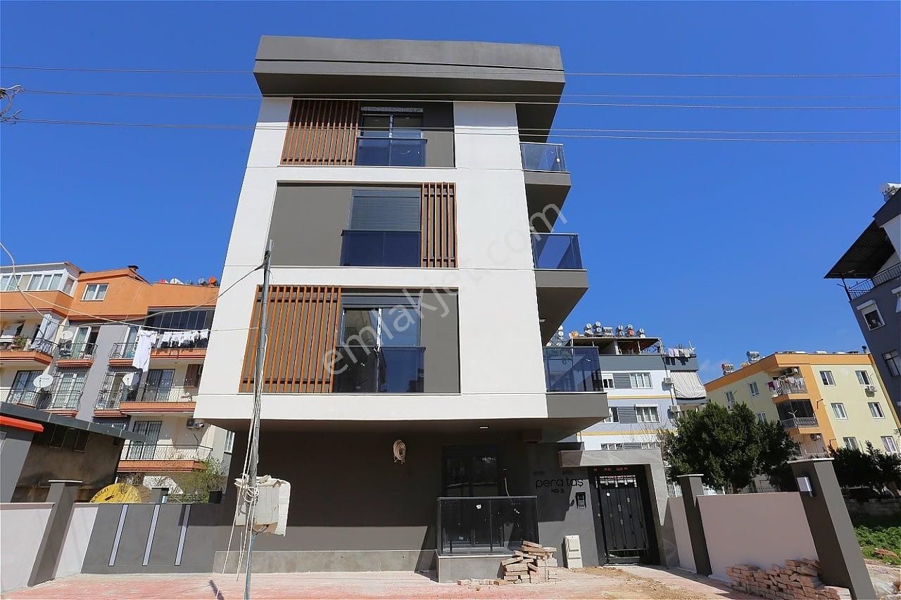 Antalya Etiler Mahallesi'nde Kiralık Eşyalı 2+1 Daire - Görsel 2