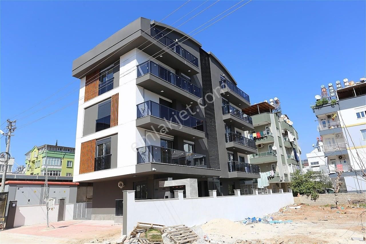 Antalya Etiler Mahallesi'nde Kiralık Eşyalı 2+1 Daire