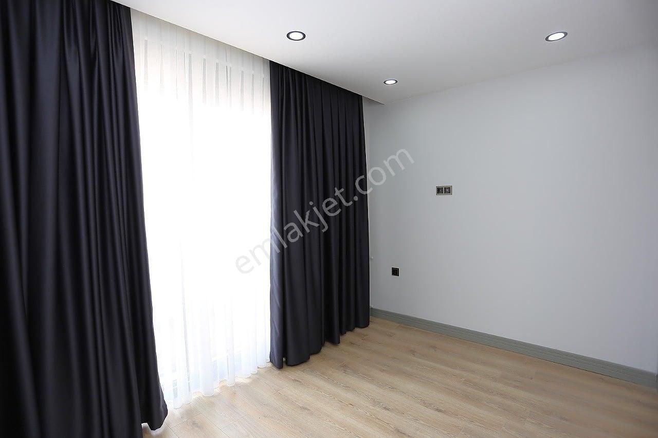 Antalya Etiler Mahallesi'nde Kiralık Eşyalı 2+1 Daire - Görsel 22