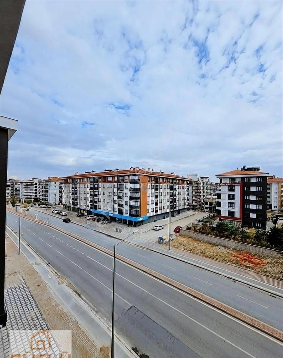 Uluırmak Evleri Karşısı 2+1 Arakat Cadde Cepheli Daire - Görsel 7