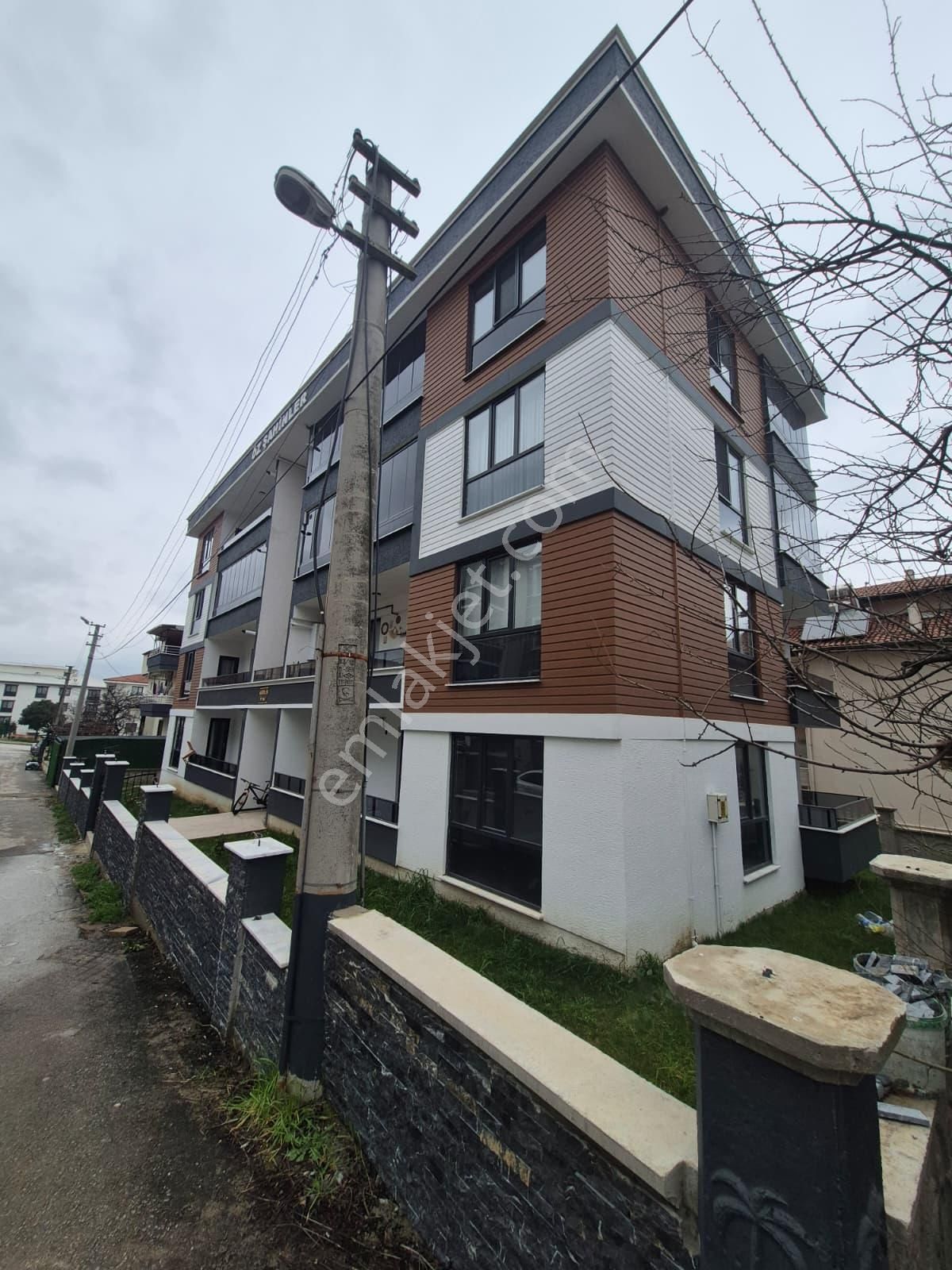 Mehmet Akif Ersoy Mahallesinde İskanlı 3+1 Geniş Ebeveyn Banyolu Fırsta Daire