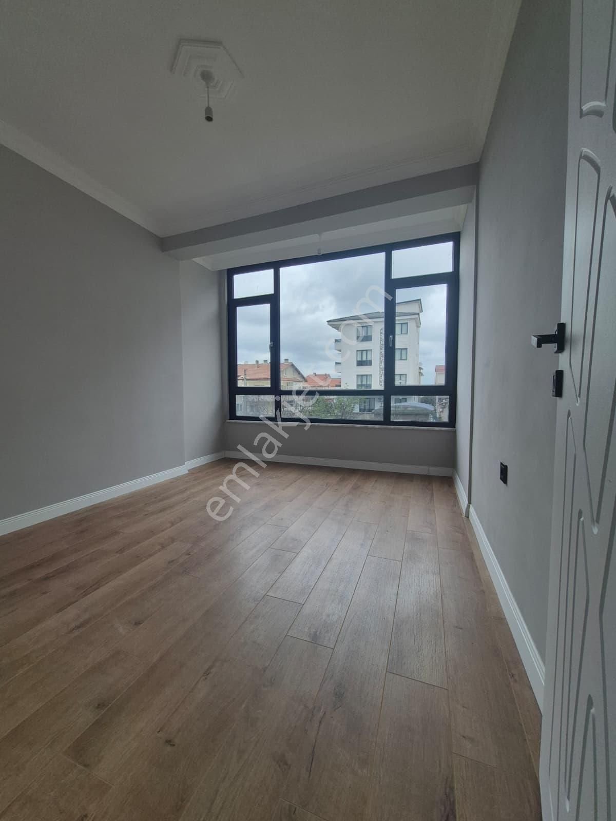 Mehmet Akif Ersoy Mahallesinde İskanlı 3+1 Geniş Ebeveyn Banyolu Fırsta Daire - Görsel 6