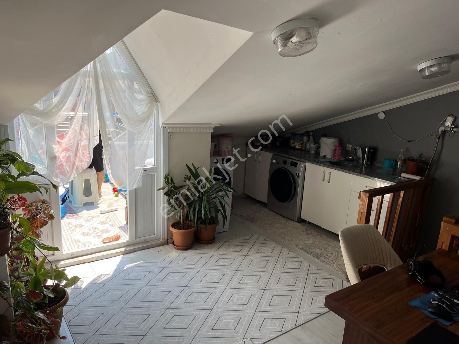 Bağcılar Yüzyıl Mh. 4+2 Satılık Dubleks Daire - Görsel 16