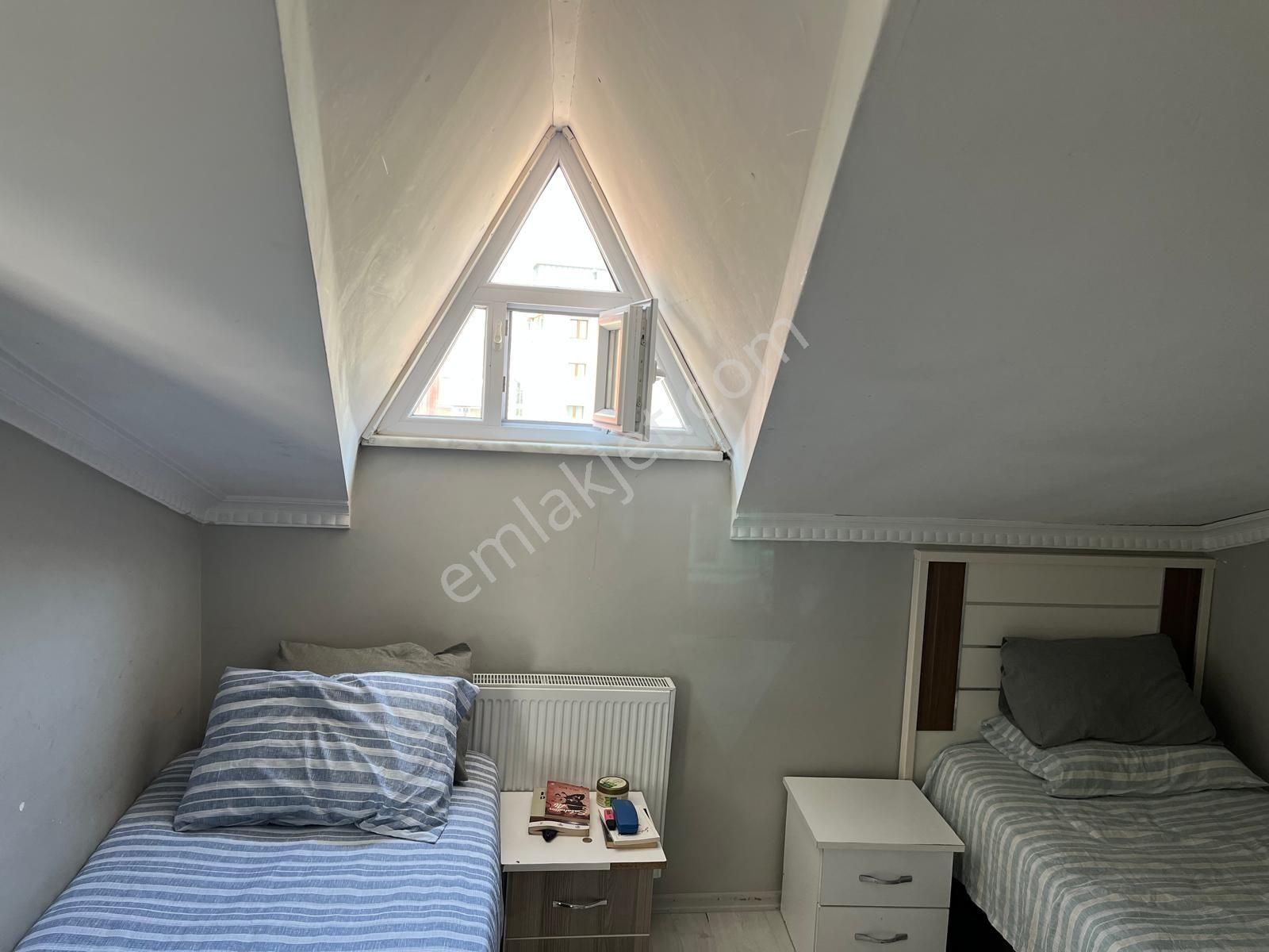 Bağcılar Yüzyıl Mh. 4+2 Satılık Dubleks Daire - Görsel 11