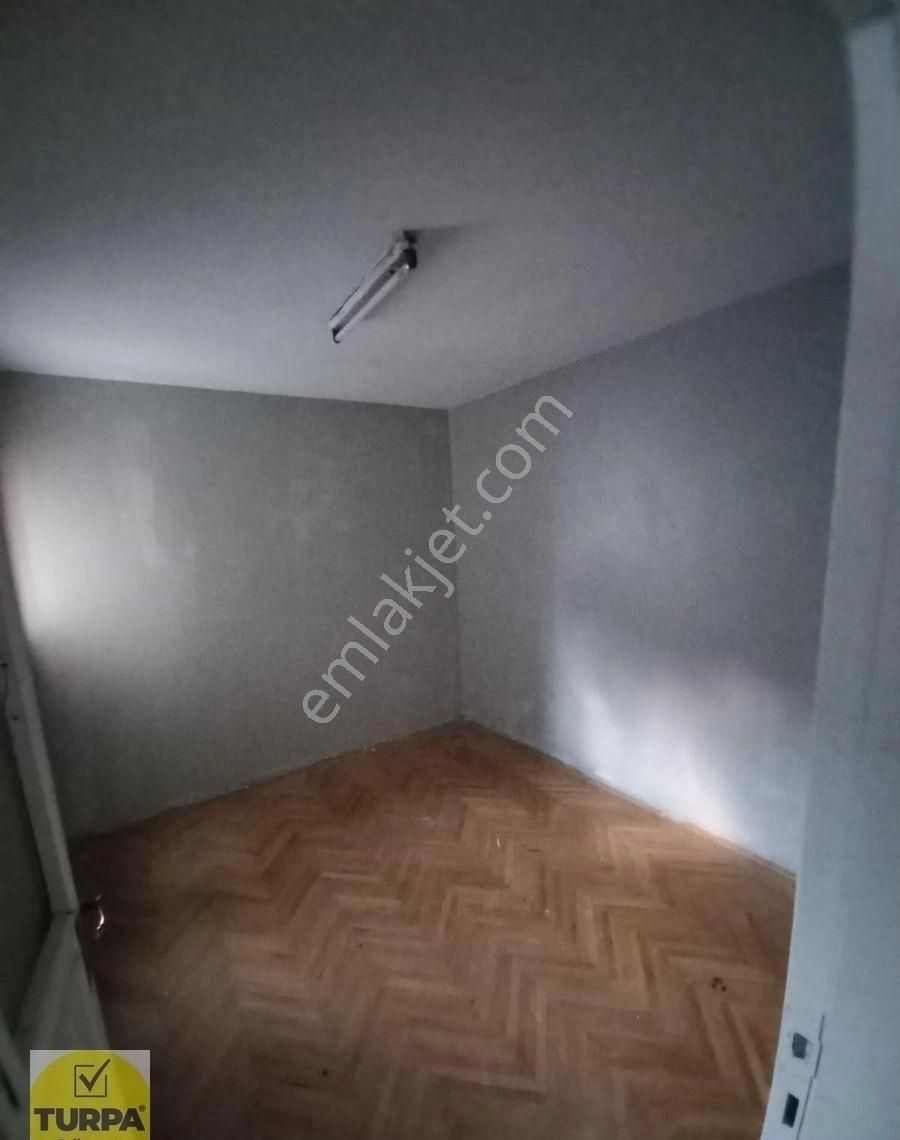 Turpa Güven Gayrımenkul'den Karabağlar Uğur Mumcu Mahallesinde 2+1 Kiralık Daire - Görsel 9