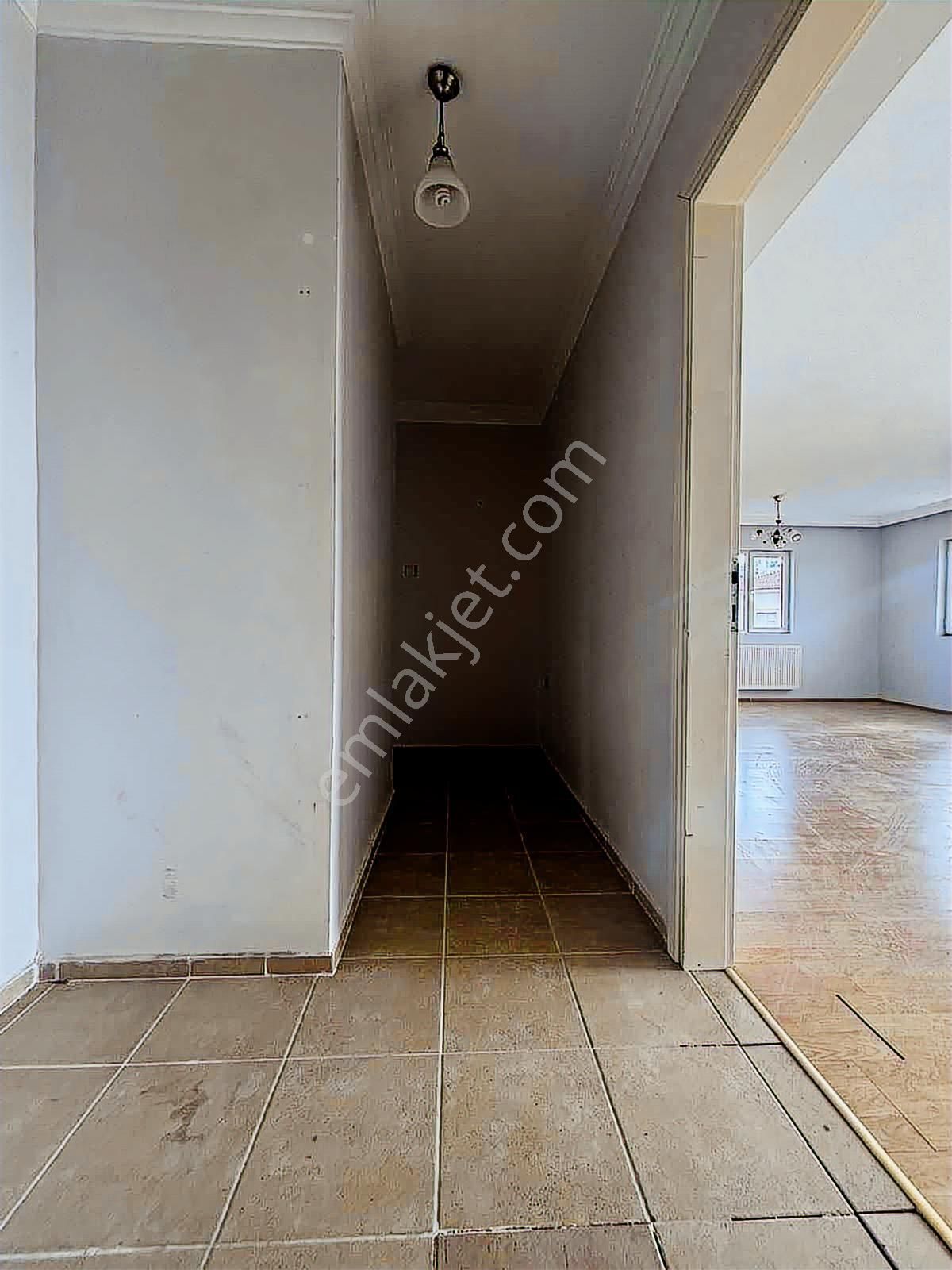 Deniz Manzaralı Krediye Uygun Doğalgazlı Satılık 3+1 Daire - Görsel 5