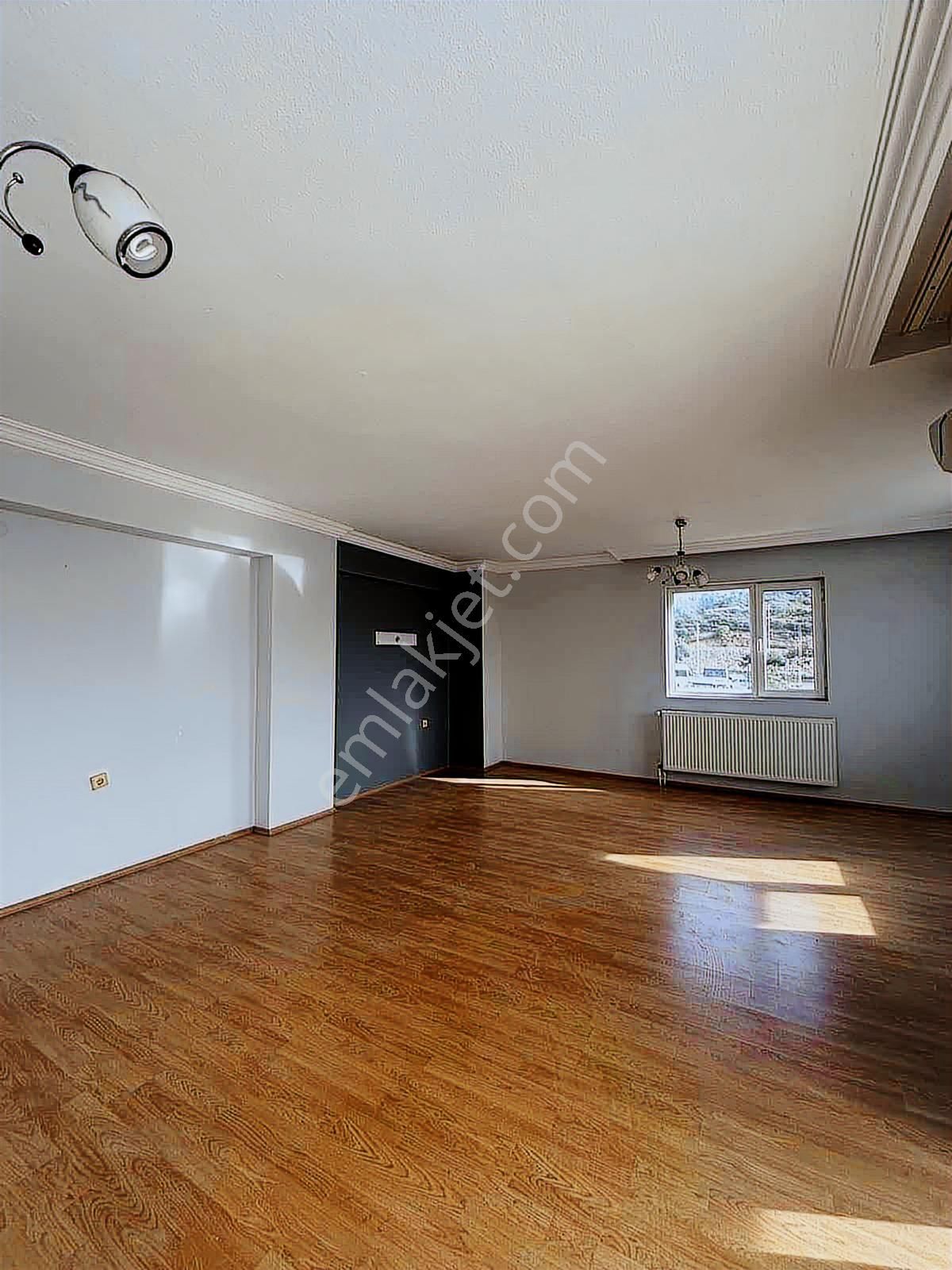 Deniz Manzaralı Krediye Uygun Doğalgazlı Satılık 3+1 Daire - Görsel 20