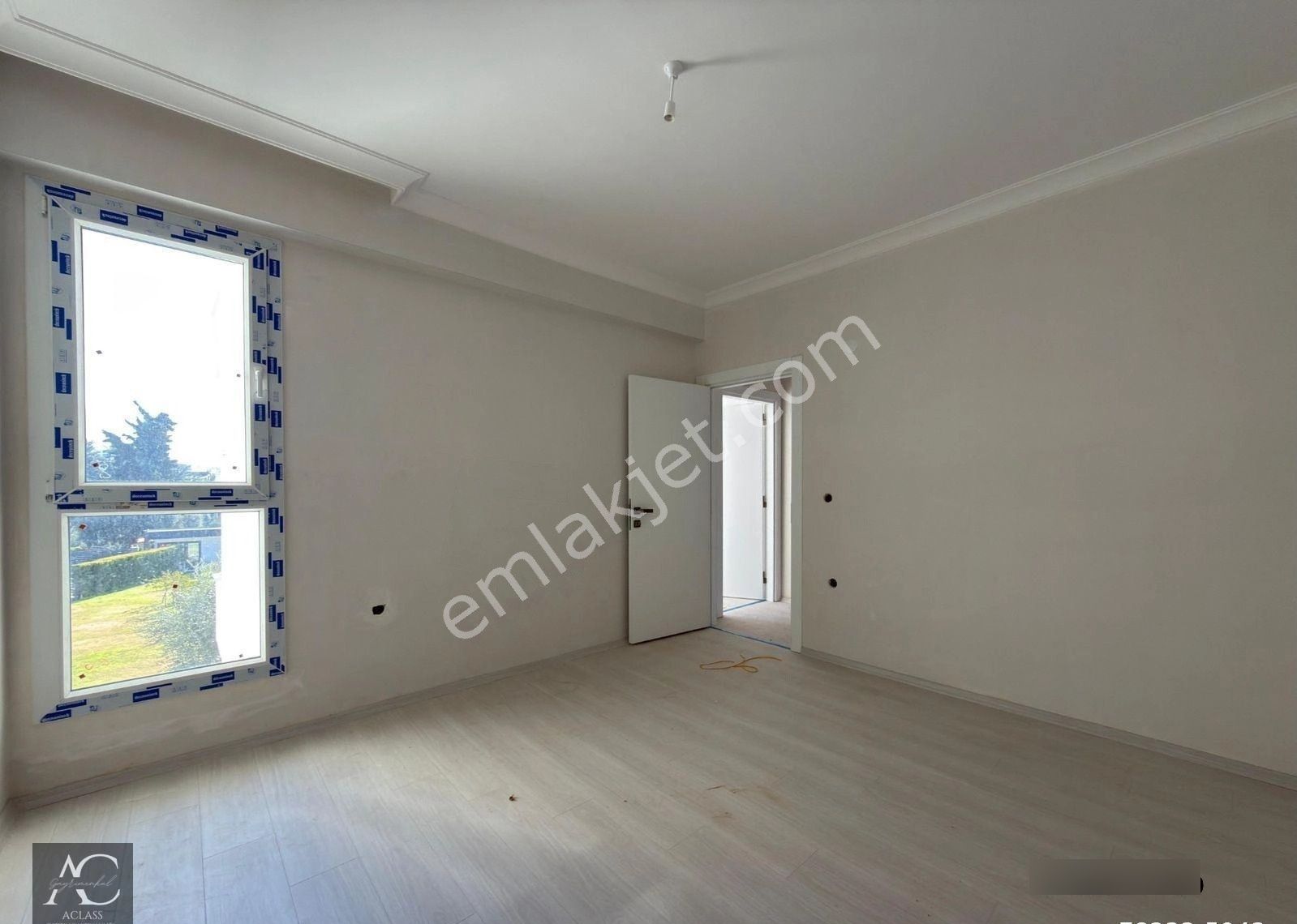 Panaromık Deniz Manzaralı-sahıle Yakın-otoparklı-yenı Yapım-lüx Fırsat Daıreler - Görsel 25