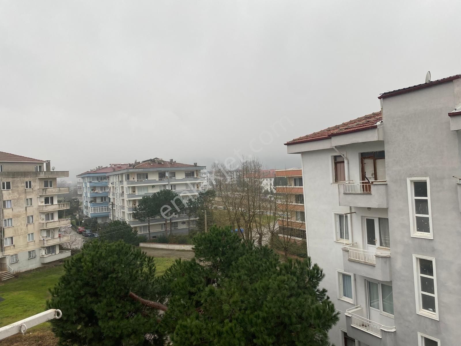 Acil Yalova Cinarcik Karpuz Dere Sarı Dolmuşlara Yakın Mevkii Satılık Daire Önü Acik Ferah - Görsel 9