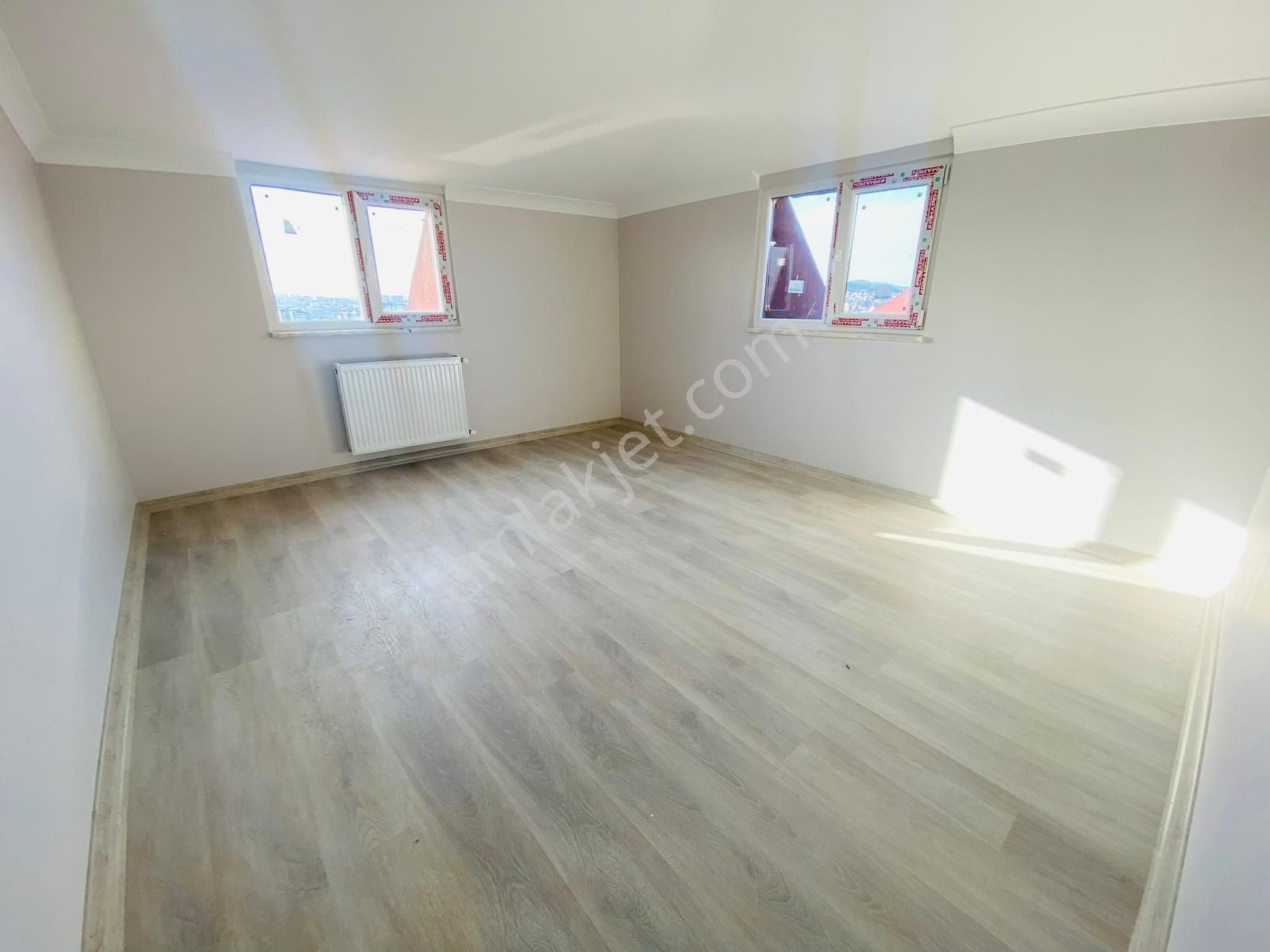 Sultanbeyli Devlet Hastanesi'ne Köşe 3 + 1 Çatı Dubleks Daire - Görsel 14