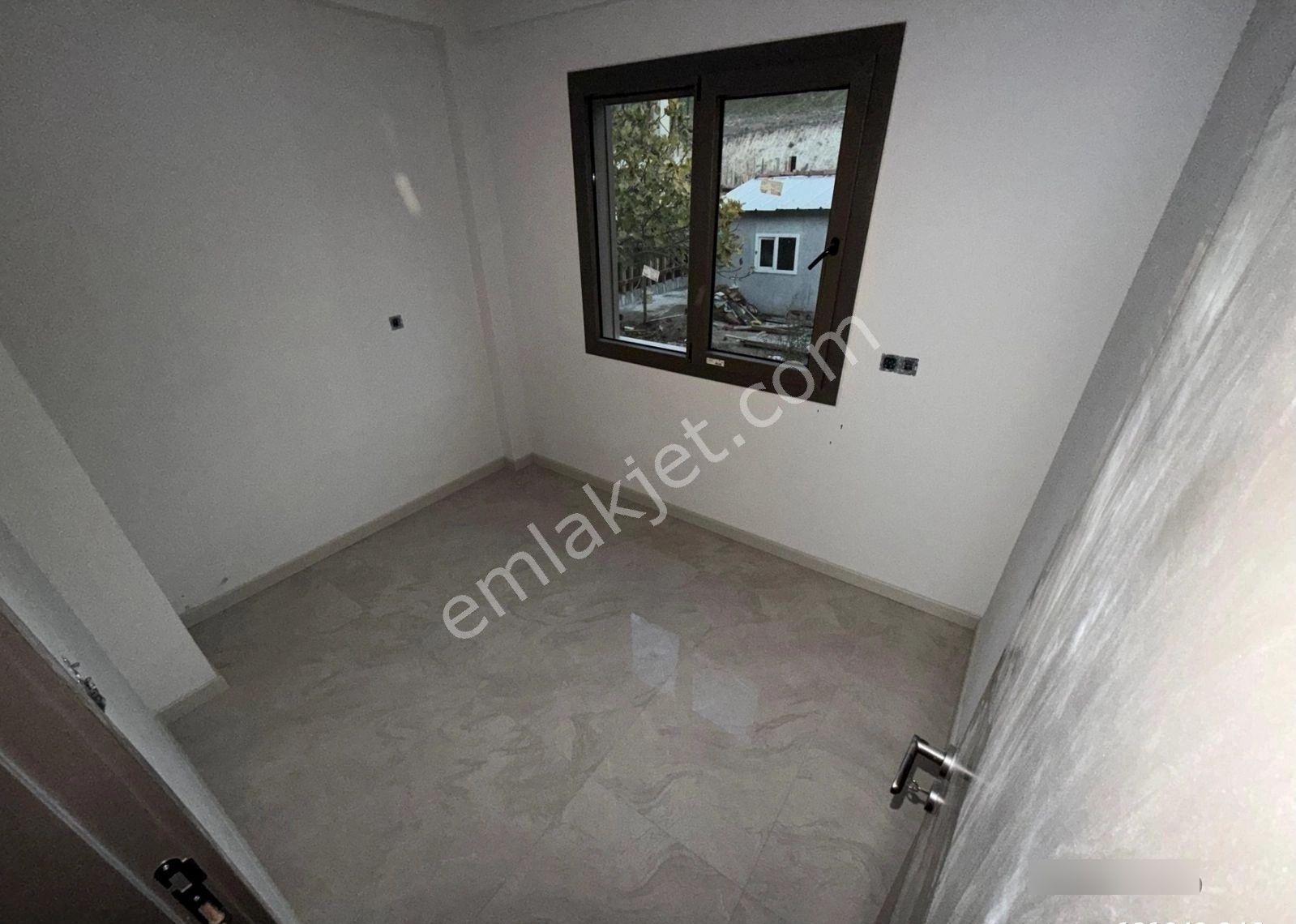 Naz Bayrağın Yanı 3+1 150m2 Acilll Satılık Daire - Görsel 15